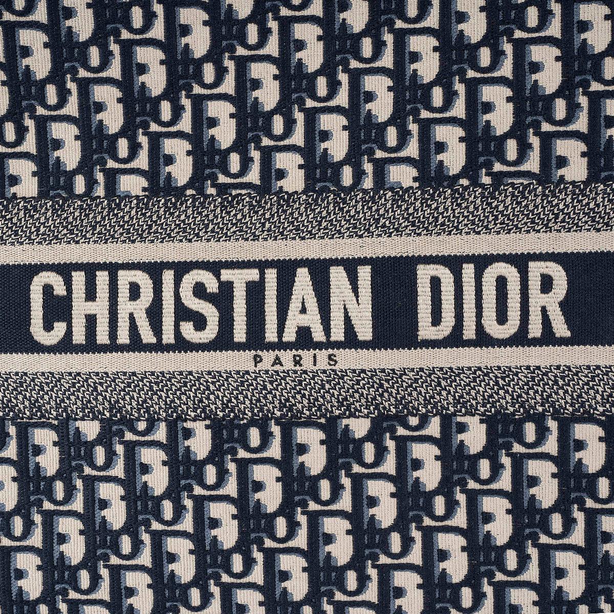 CHRISTIAN DIOR grand sac TOTE BOOK TOTE bleu marine en toile oblique en vente 3