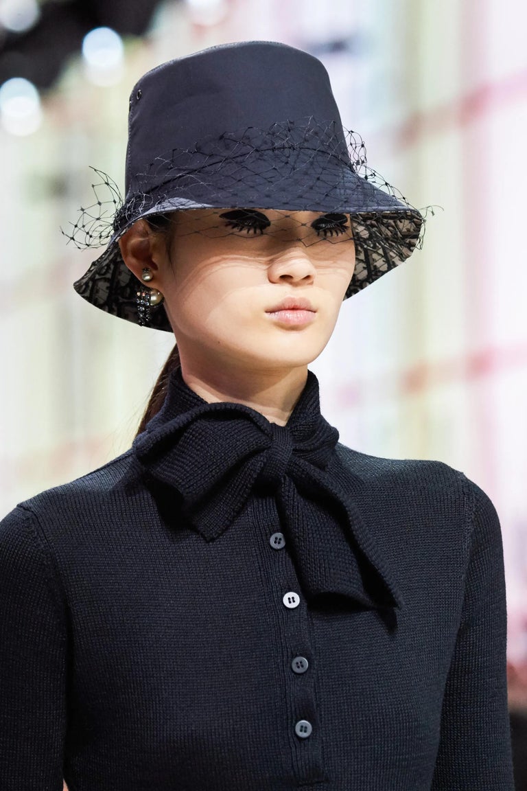 CHRISTIAN DIOR navy blue TEDDY-D LARGE BRIM VEIL BUCKET Hat  display picture 3