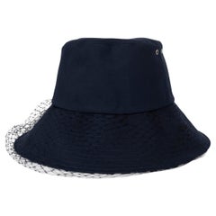 CHRISTIAN DIOR marineblauer TEDDY-D LARGE BRIM VEIL BUCKET Hut 57