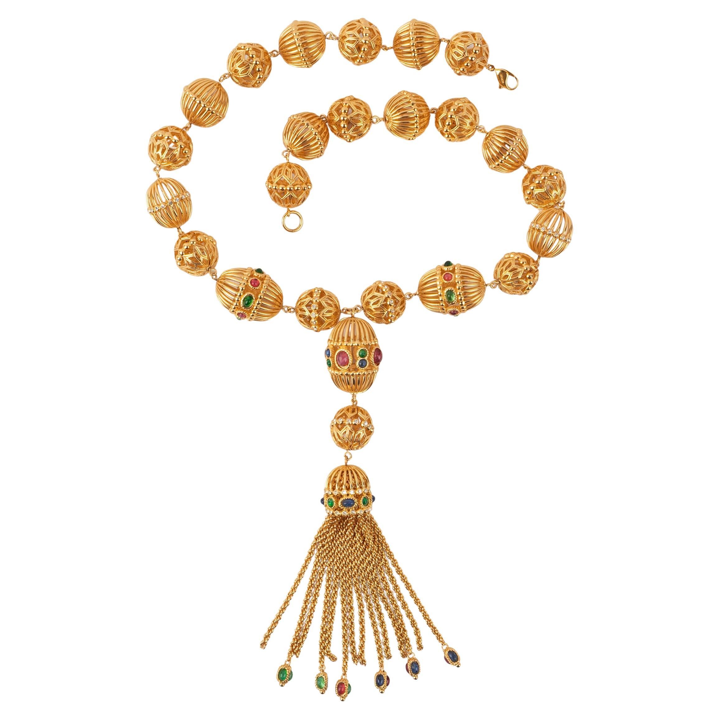 Does Dior costume jewelry tarnish?