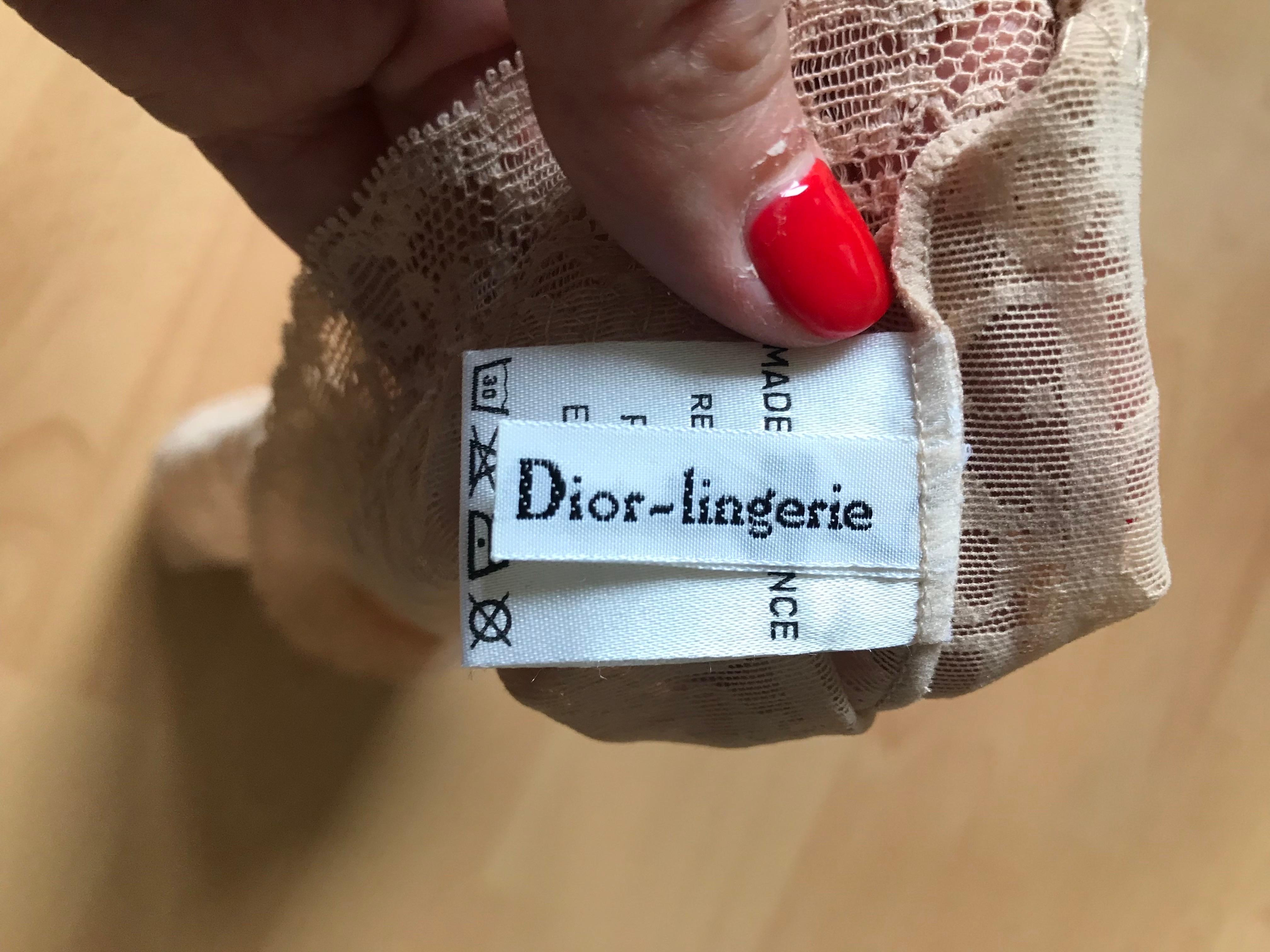CHRISTIAN DIOR Nouvelle culotte oblique avec monogramme. en vente 2