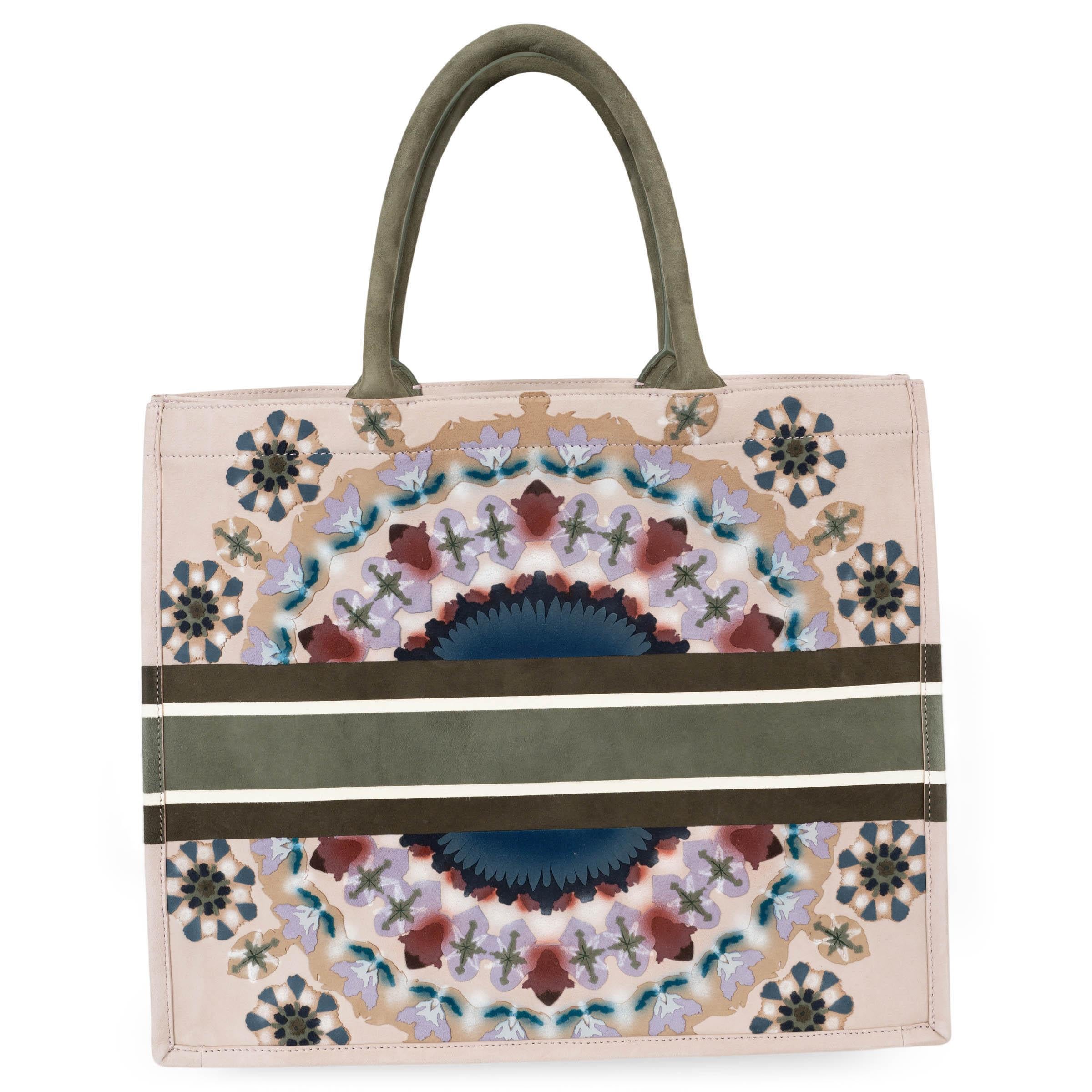 Gris CHRISTIAN DIOR - Sac en daim nu KALEIDIORSCOPIC LARGE BOOK TOTE Bag 2019 en vente