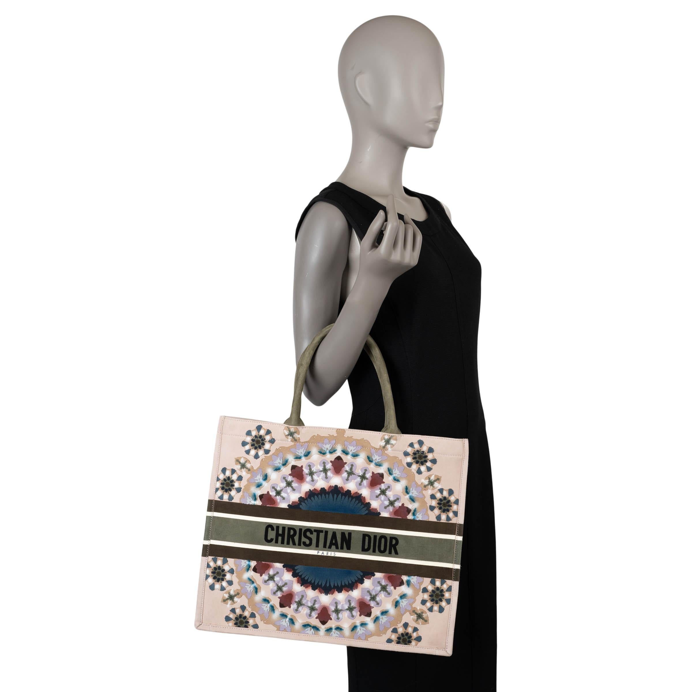 CHRISTIAN DIOR - Sac en daim nu KALEIDIORSCOPIC LARGE BOOK TOTE Bag 2019 en vente 5