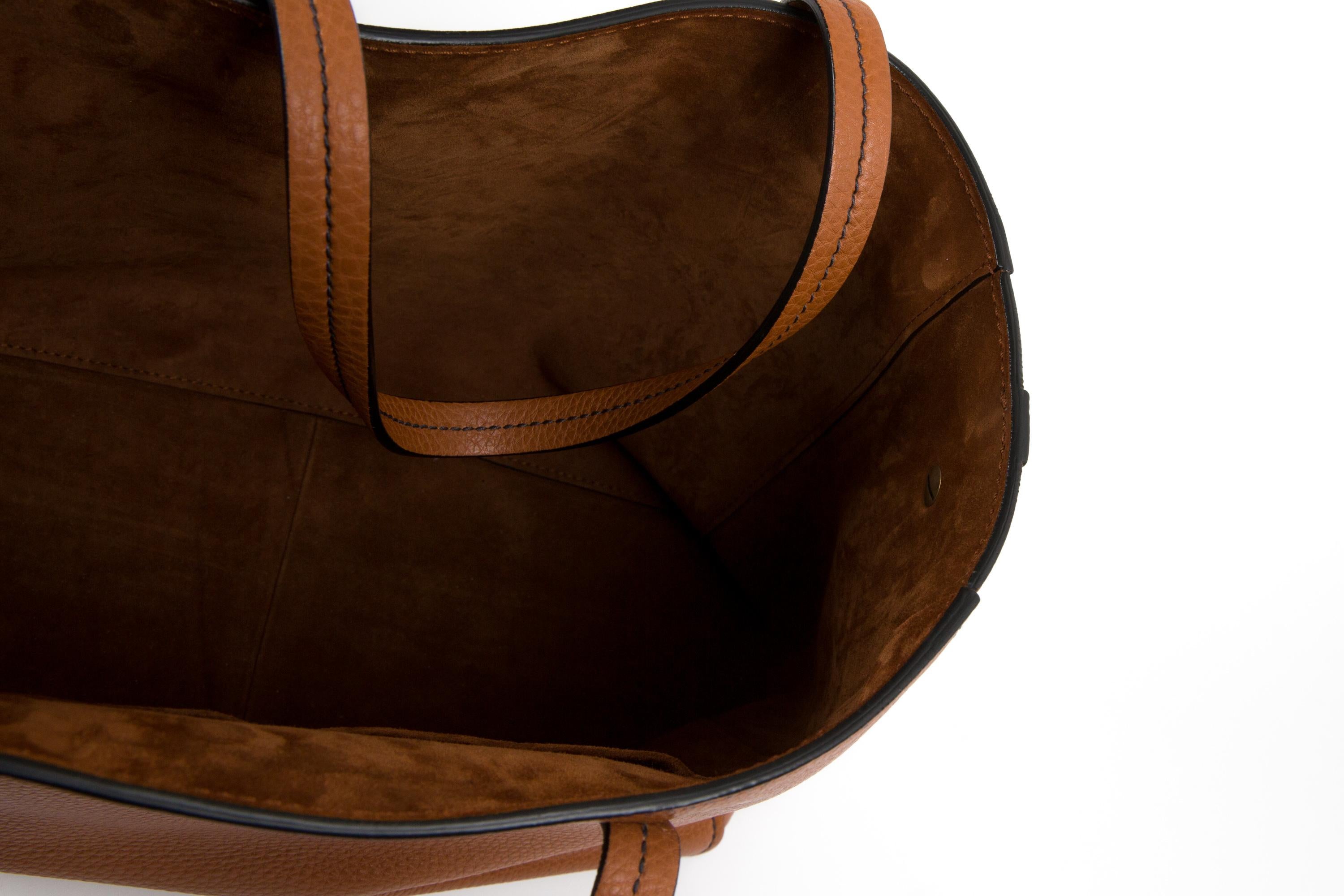 Christian Dior Nut D.Bee Tote Bag 6