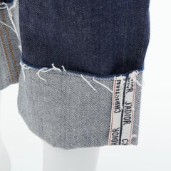 CHRISTIAN DIOR Boyfriend-Jeans aus indigoblauer, unbehandelter Baumwolle mit schrägem Bündchen, Größe FR36