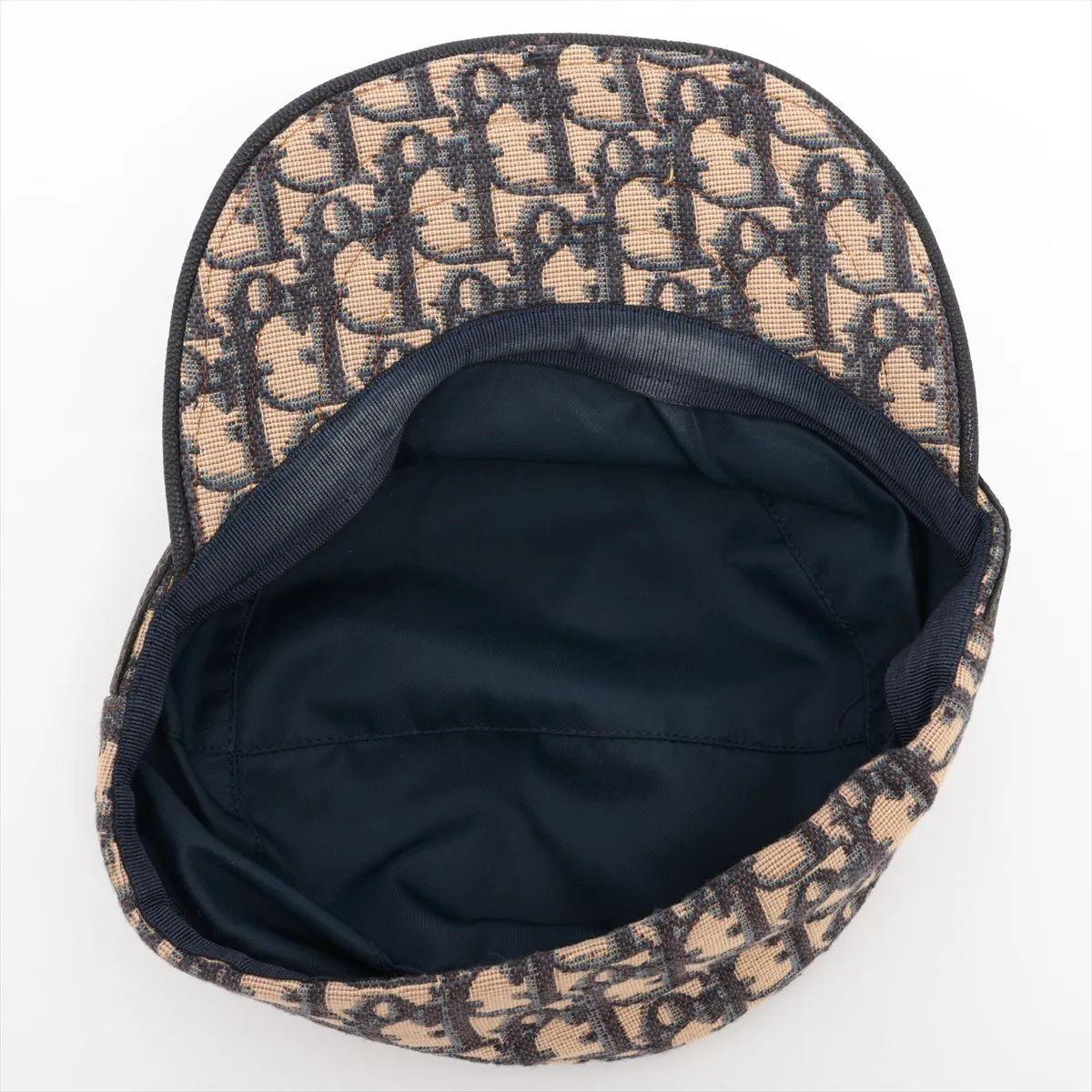 Christian Dior Schräge Jacquard-Baumwollmütze 58 Elfenbein x Marineblau für Damen oder Herren im Angebot