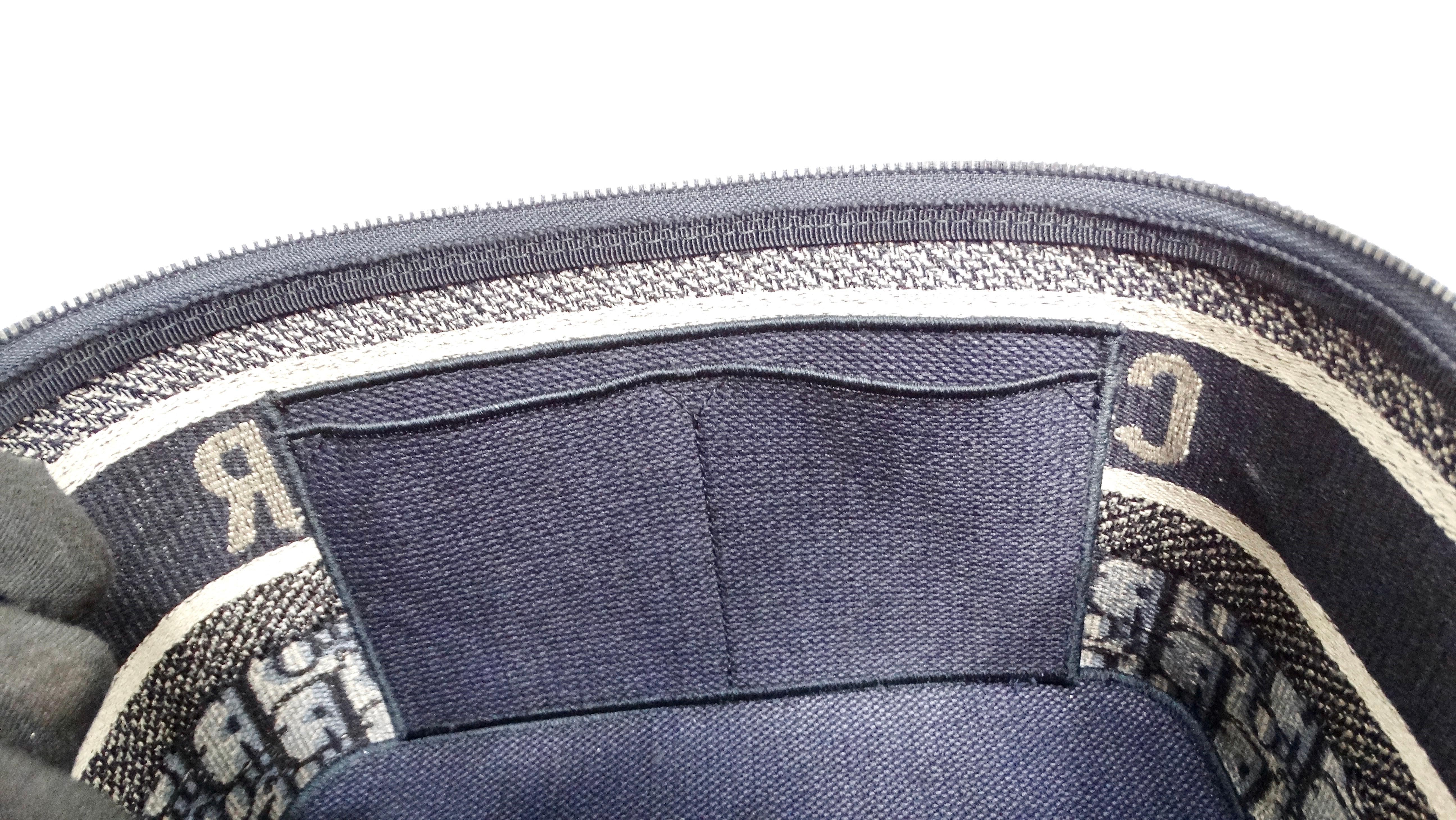 Christian Dior Oblique Monogram Canvas Travel Vanity Case For Sale 10