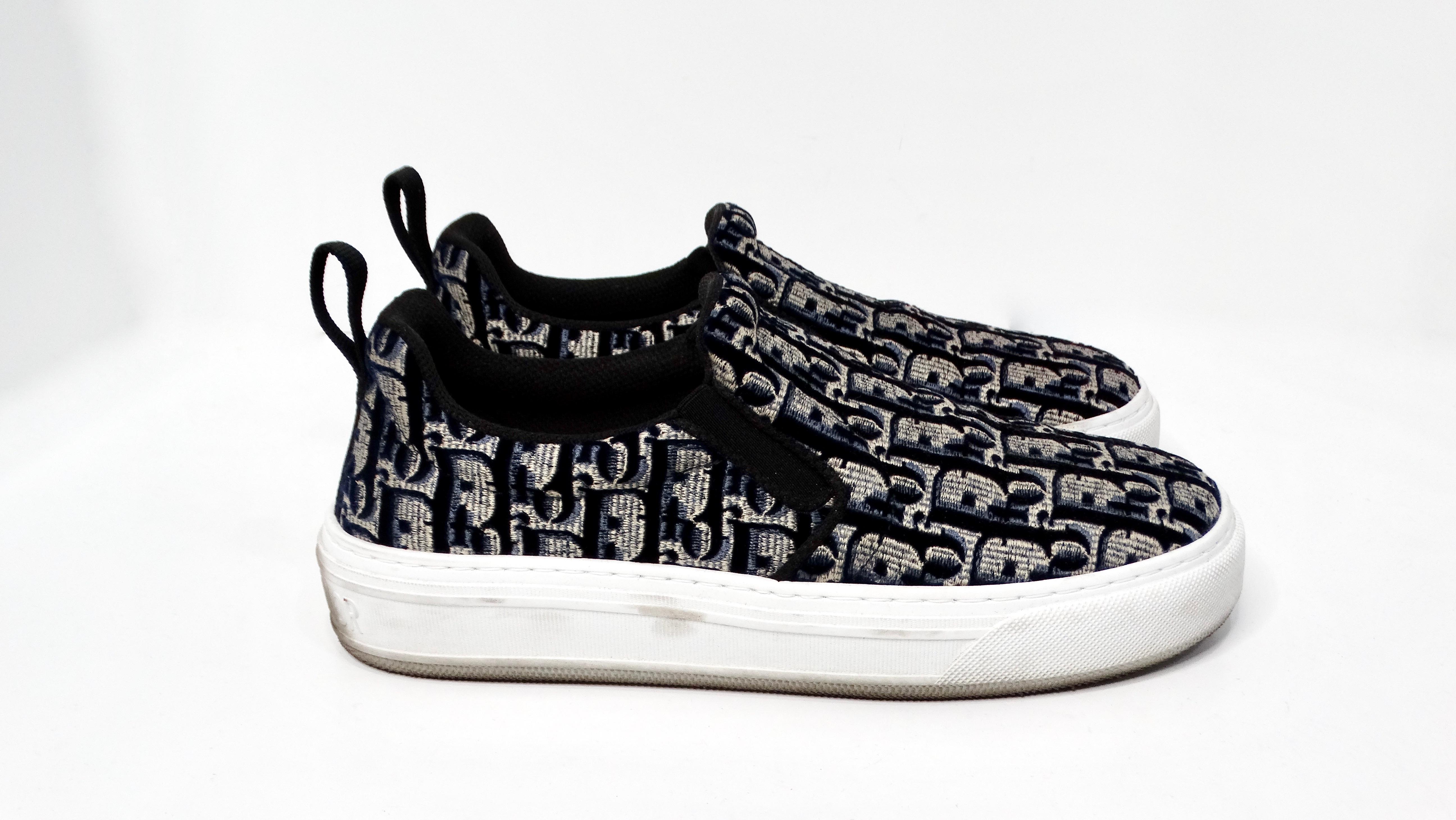 Christian Dior Oblique Navy Monogram Slip-On Sneakers In Good Condition For Sale In Scottsdale, AZ