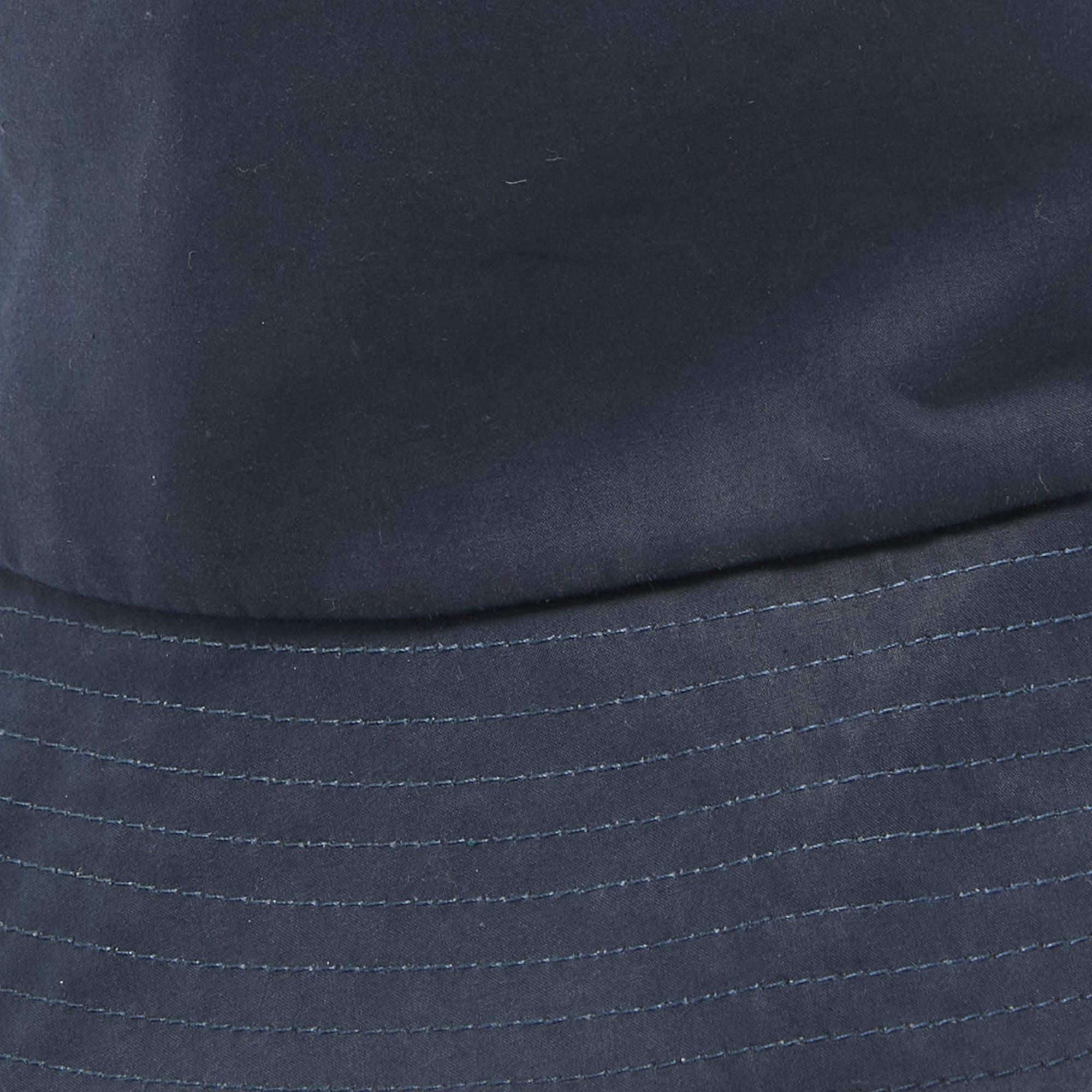 Christian Dior Oblique Reversible Teddy-D Brim Bucket Hat In Good Condition In Dubai, Al Qouz 2
