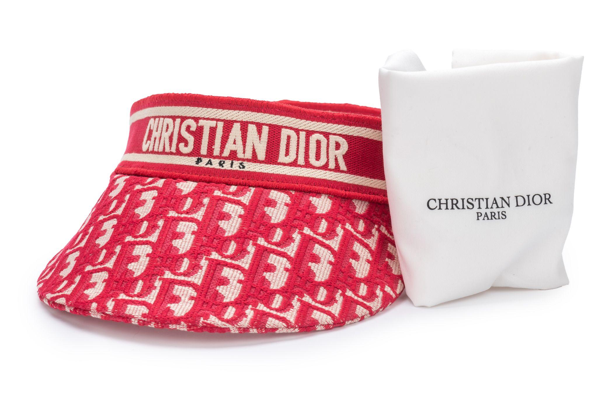 Beige Christian Dior - Oblique Visor rouge, état neuf en vente