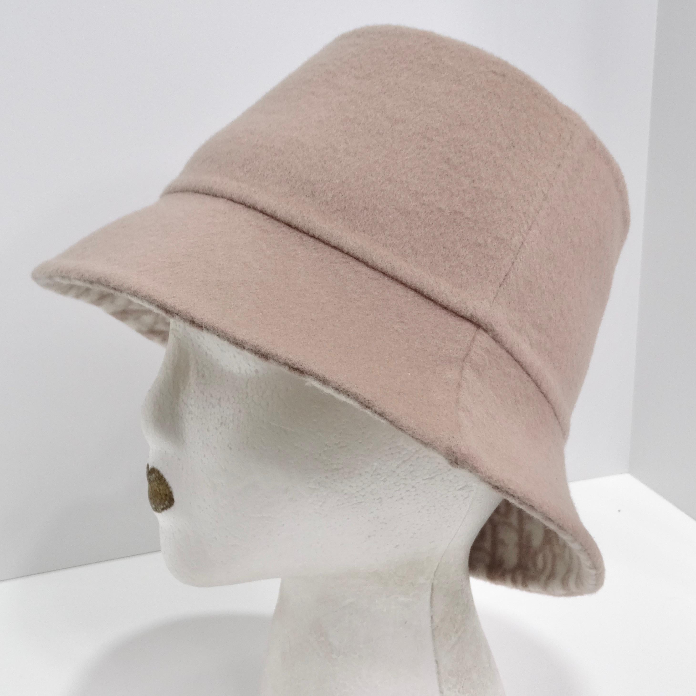 Women's or Men's Christian Dior Oblique Wool x Silk Bob Hat Reversible Pink For Sale