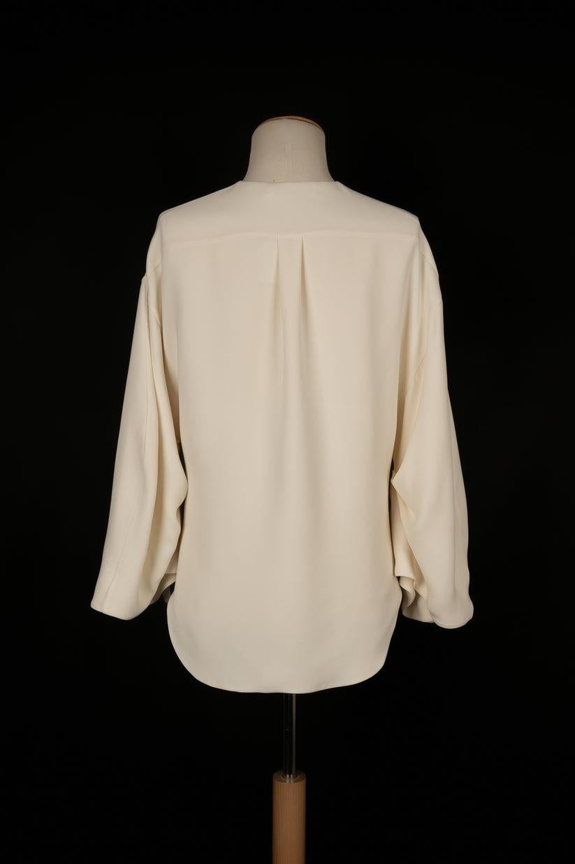 Christian Dior Off-White Seidenbluse im Zustand „Gut“ im Angebot in SAINT-OUEN-SUR-SEINE, FR