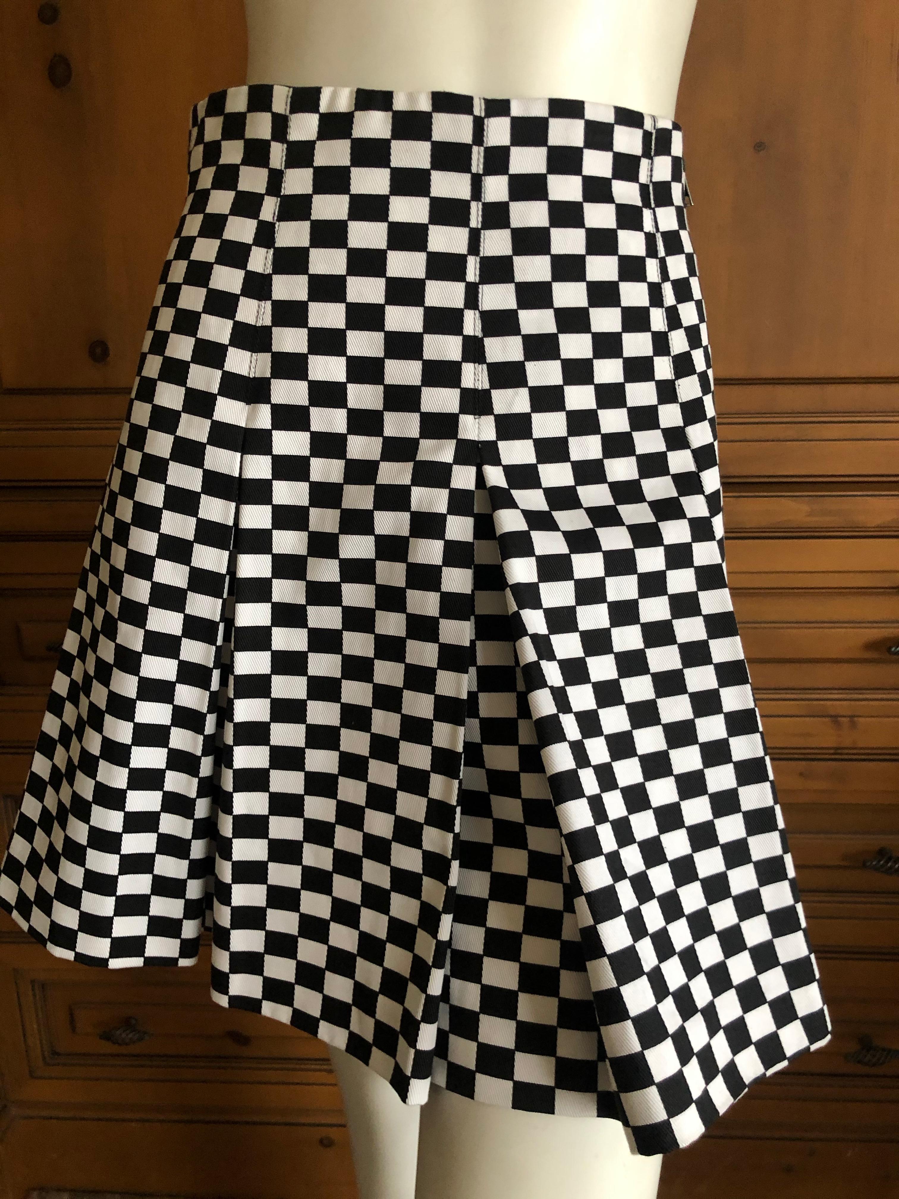 Christian Dior Op Art Black and White Cotton Denim Pleated Skirt
 Sz 40
 Waist 27