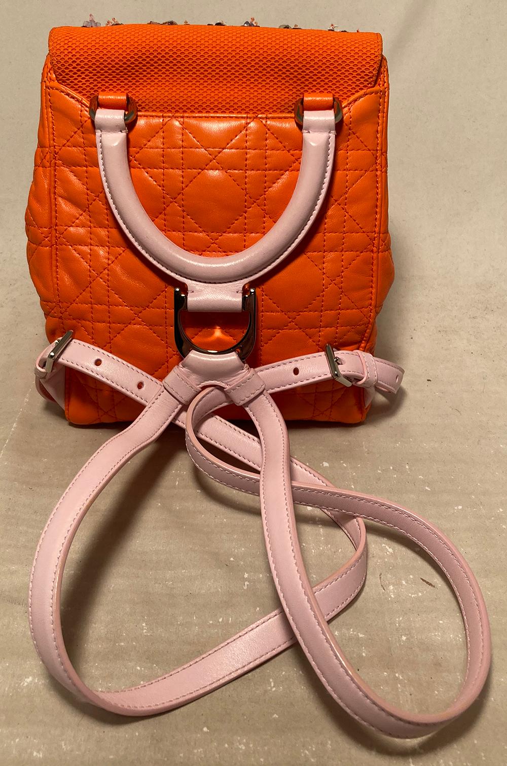Christian Dior Orange Sternenstaub-Rucksack im Zustand „Hervorragend“ in Philadelphia, PA