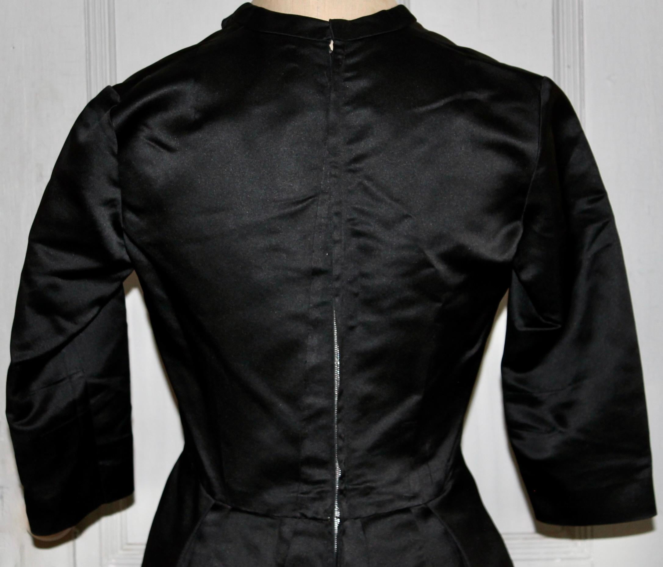 Christian Dior Original frühes schwarzes Satan/Silber-Abendkleid aus Seide im Angebot 3