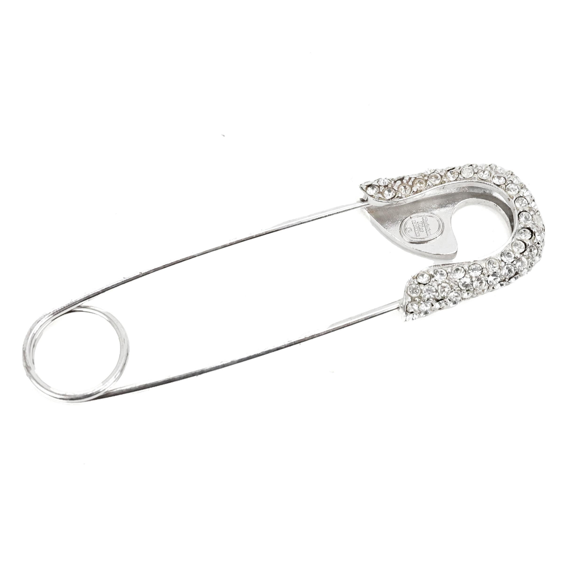 Christian Dior Oversize Crystal Embellished Safety pin Brooche.  In Excellent Condition For Sale In Bressanone, IT