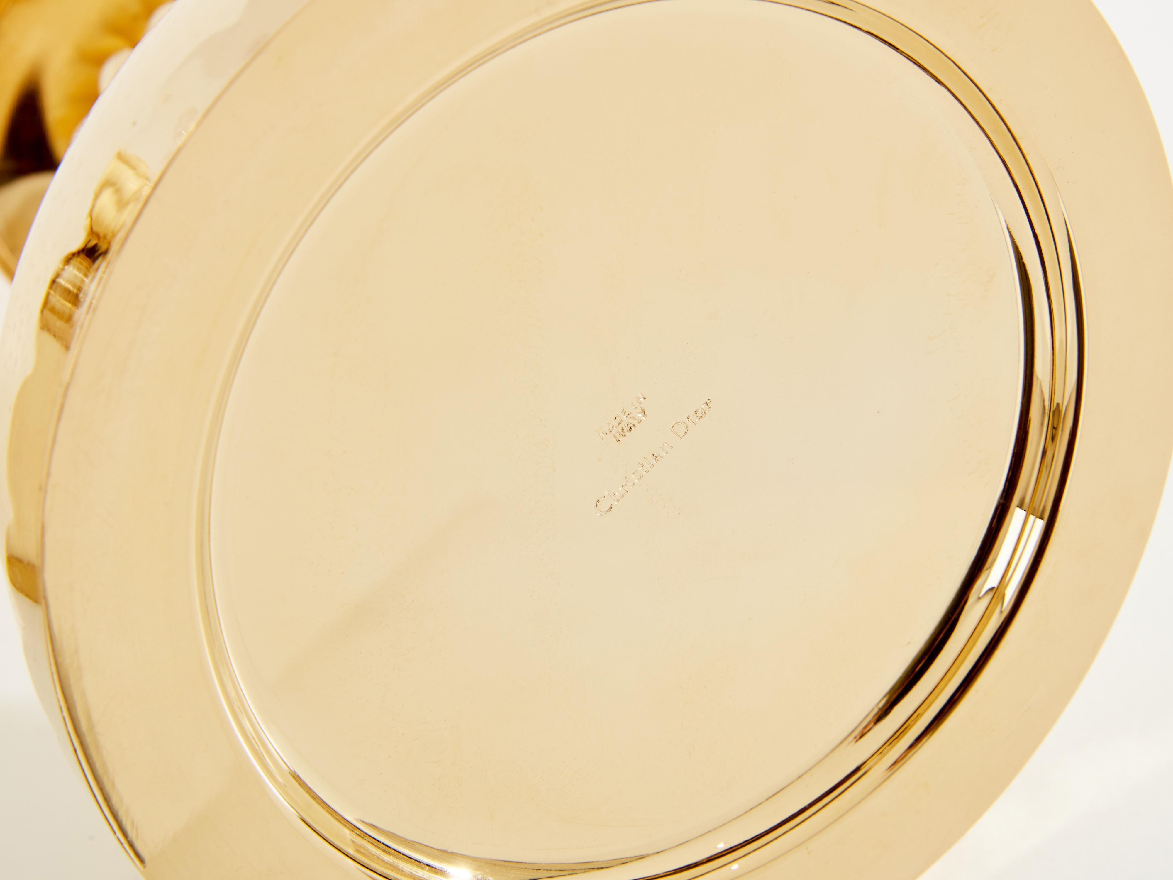 Christian Dior par de huevos de avestruz portavelas latón años 70 finales del siglo XX en venta