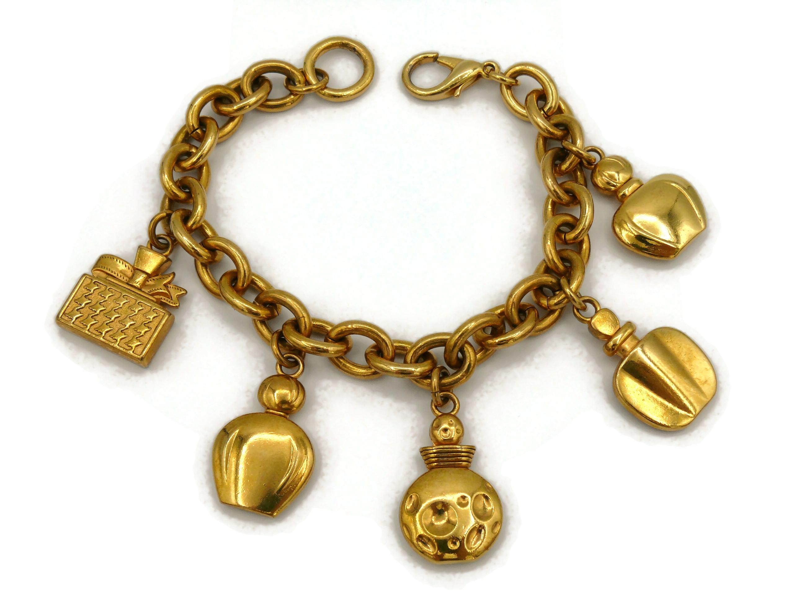 CHRISTIAN DIOR parfums Bracelet à breloques vintage de couleur or 3