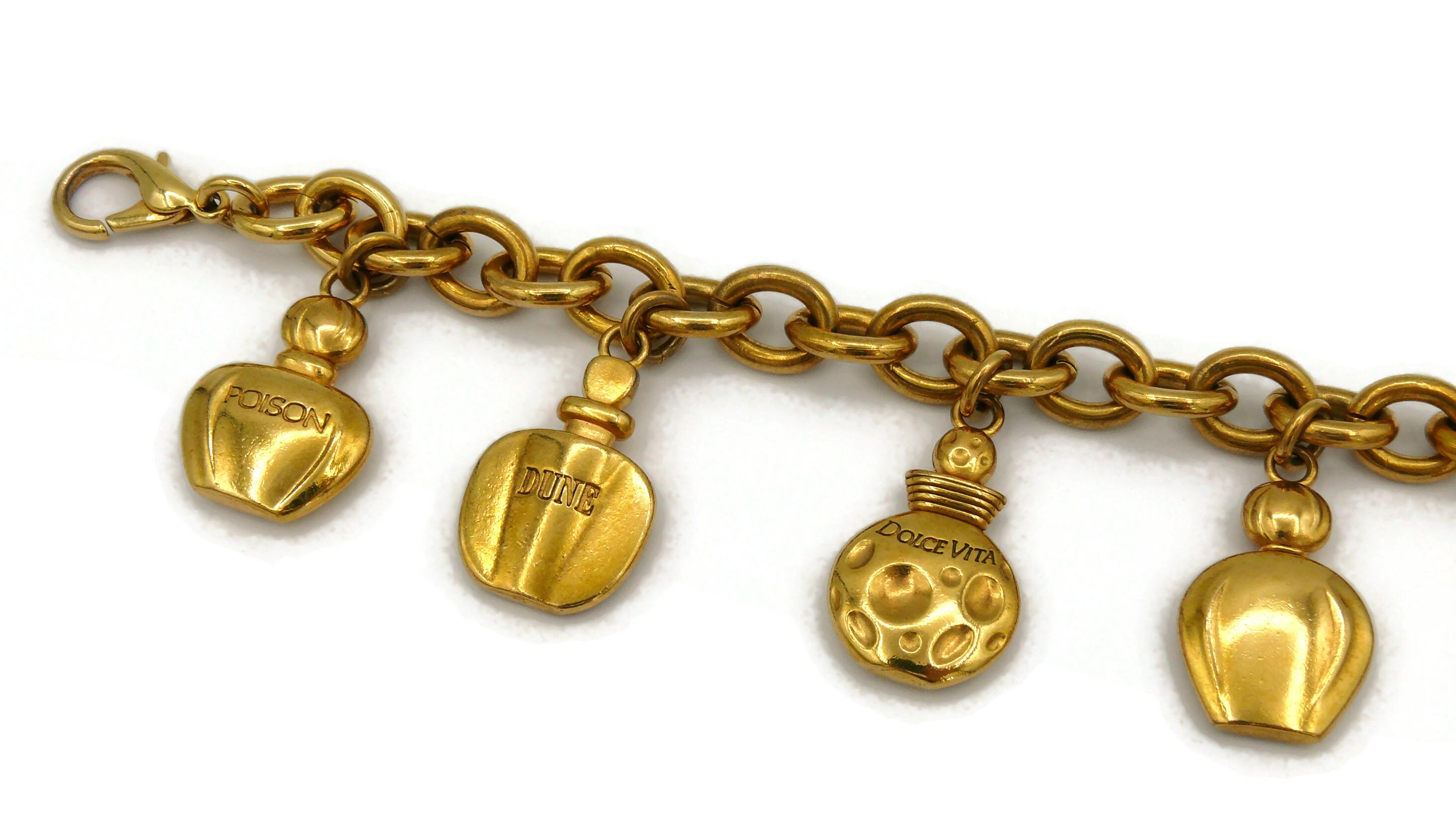 CHRISTIAN DIOR parfums Bracelet à breloques vintage de couleur or Bon état à Nice, FR