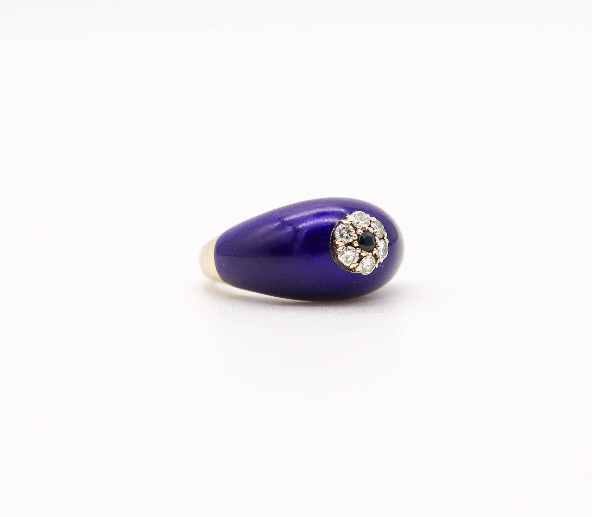 Ring band designed by Christian Dior.

Beautiful vintage ring, created in Paris France by the house of Christian Dior, back in the 1970's. The ring is quite rare and has been crafted with a domed shape in solid white gold with high polished finish.
