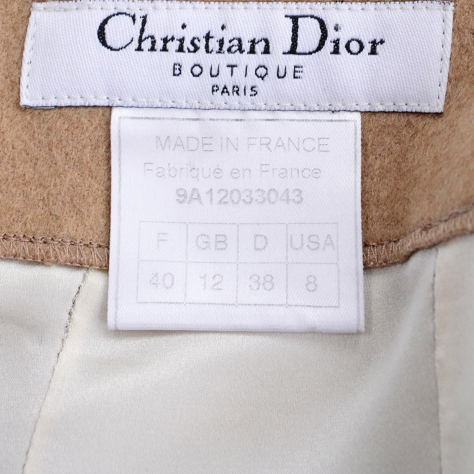 Christian Dior Paris Camel Pencil Skirt With Back Buttons & SIlk Lining Size 8 For Sale 4