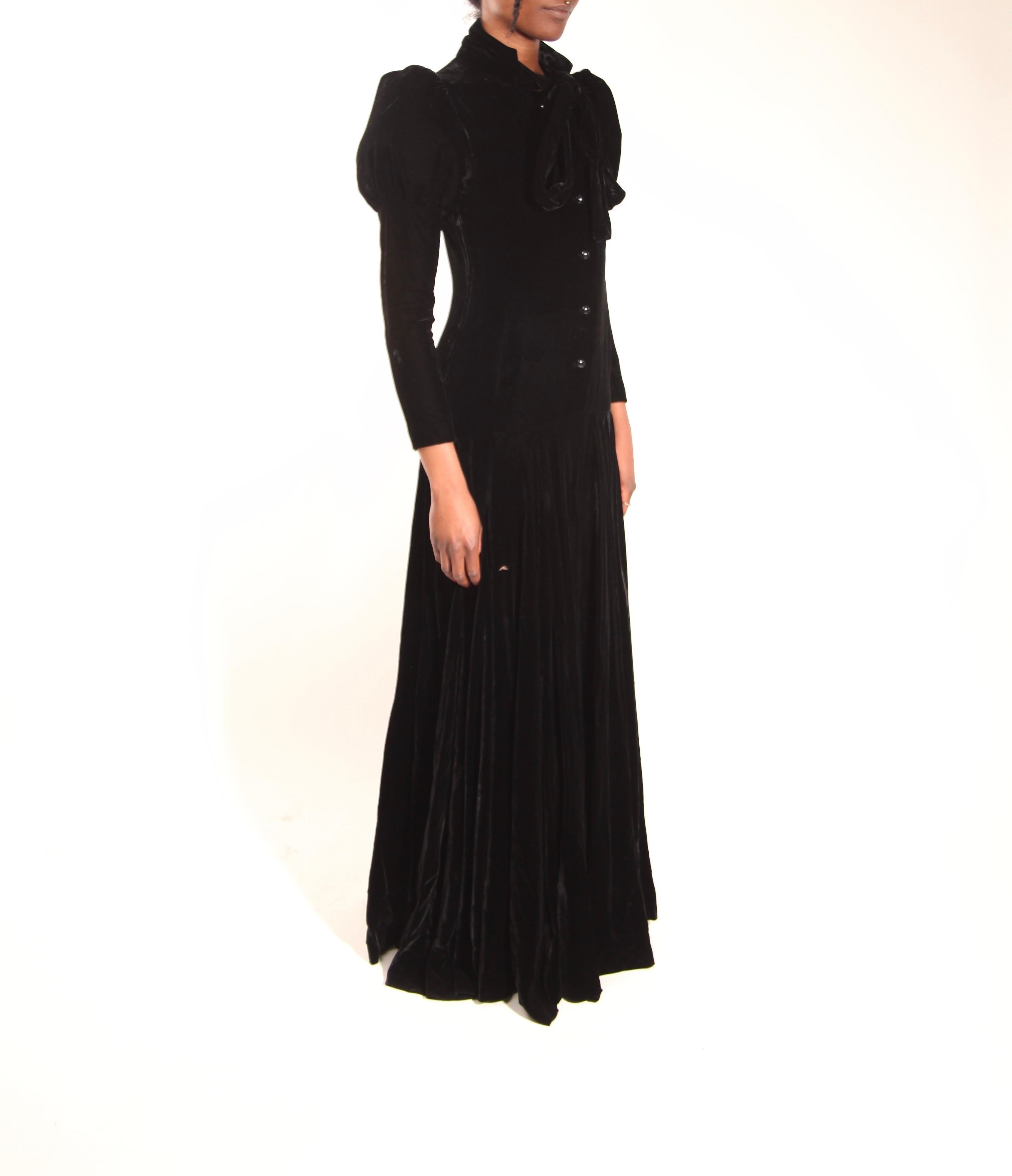 Christian Dior Paris numbered couture black silk evening gown. C. 1960s 2