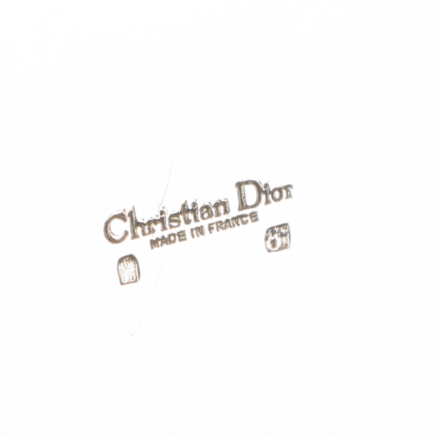 Boîte en métal argenté Christian Dior Paris avec fleuron en pierre de quartz, 1970 en vente 5