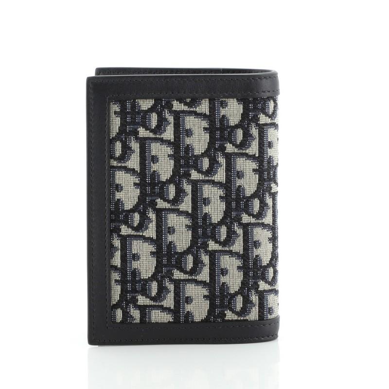 Christian Dior Reisepass-Halter Oblique Canvas mit Leder im Zustand „Gut“ in NY, NY