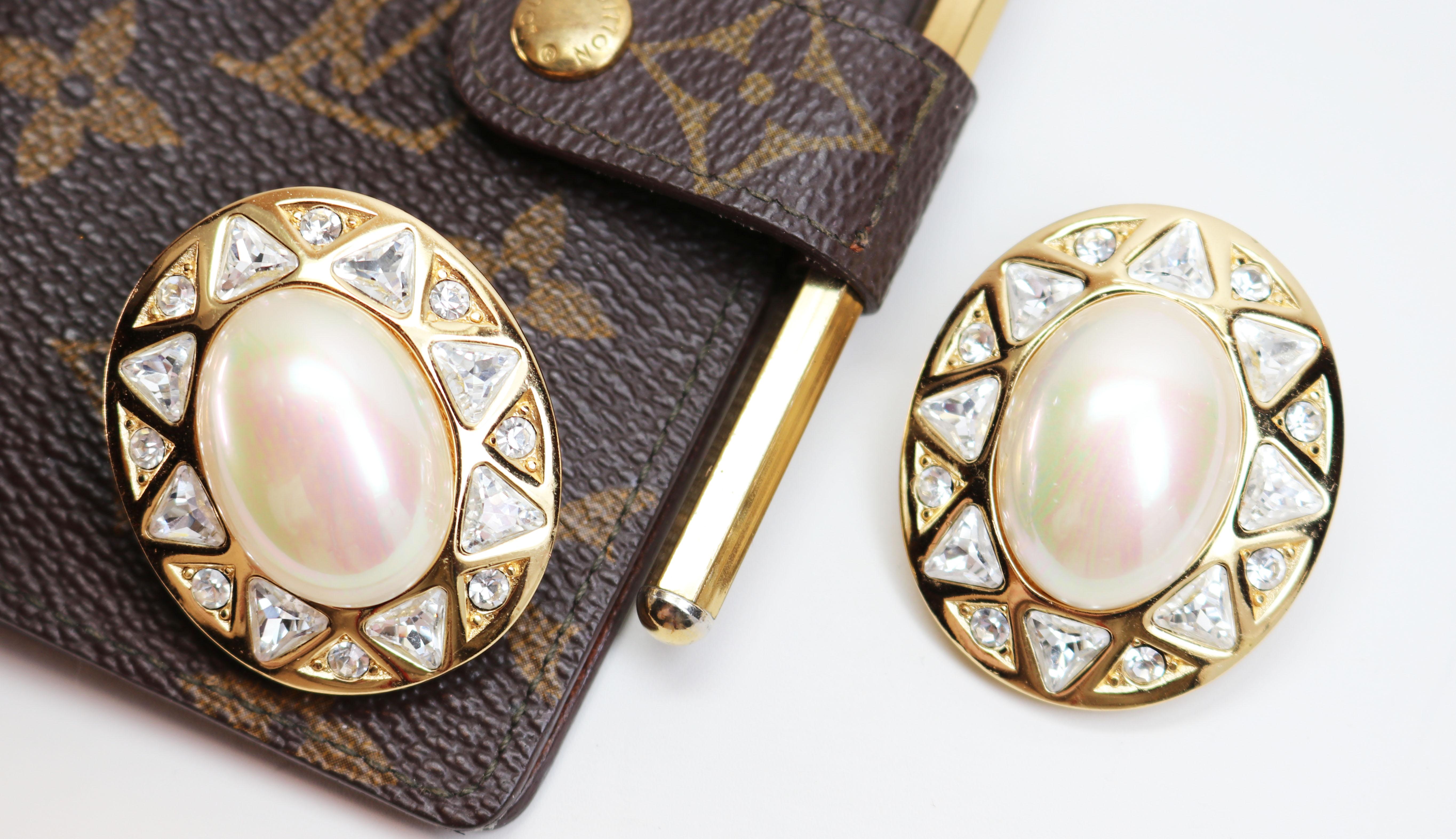 Christian Dior Pearl and Crystal Earrings In Excellent Condition For Sale In Mastic Beach, NY