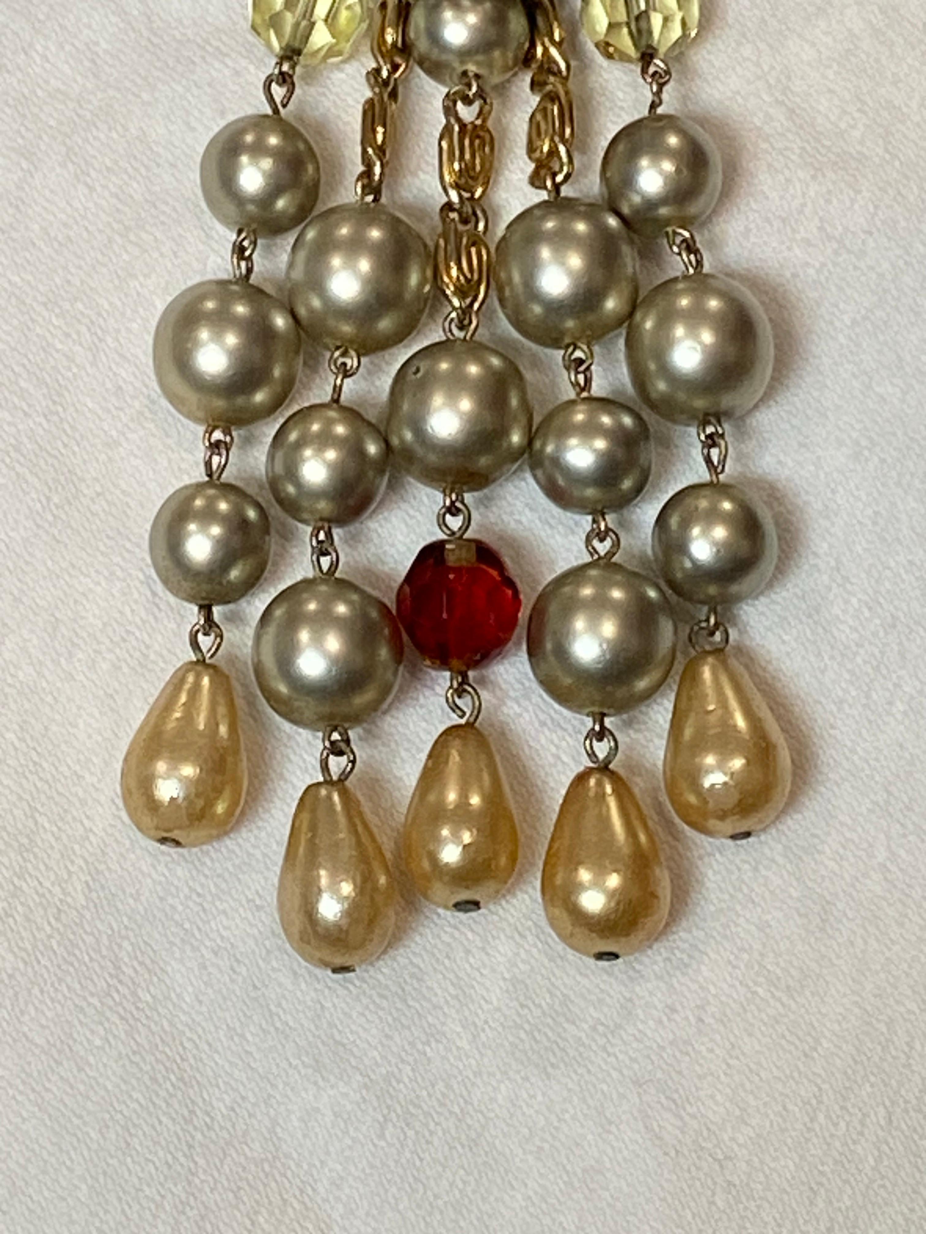 Broche de perlas y cristal con flecos Christian Dior de Henkel and Grosse de 1961 en venta 5