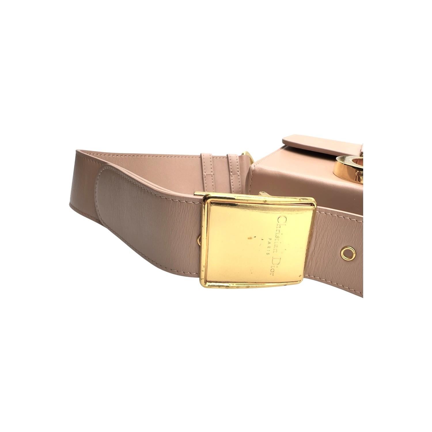 Christian Dior Rosa Montaigne Boxtasche aus Kalbsleder 30 im Angebot 5