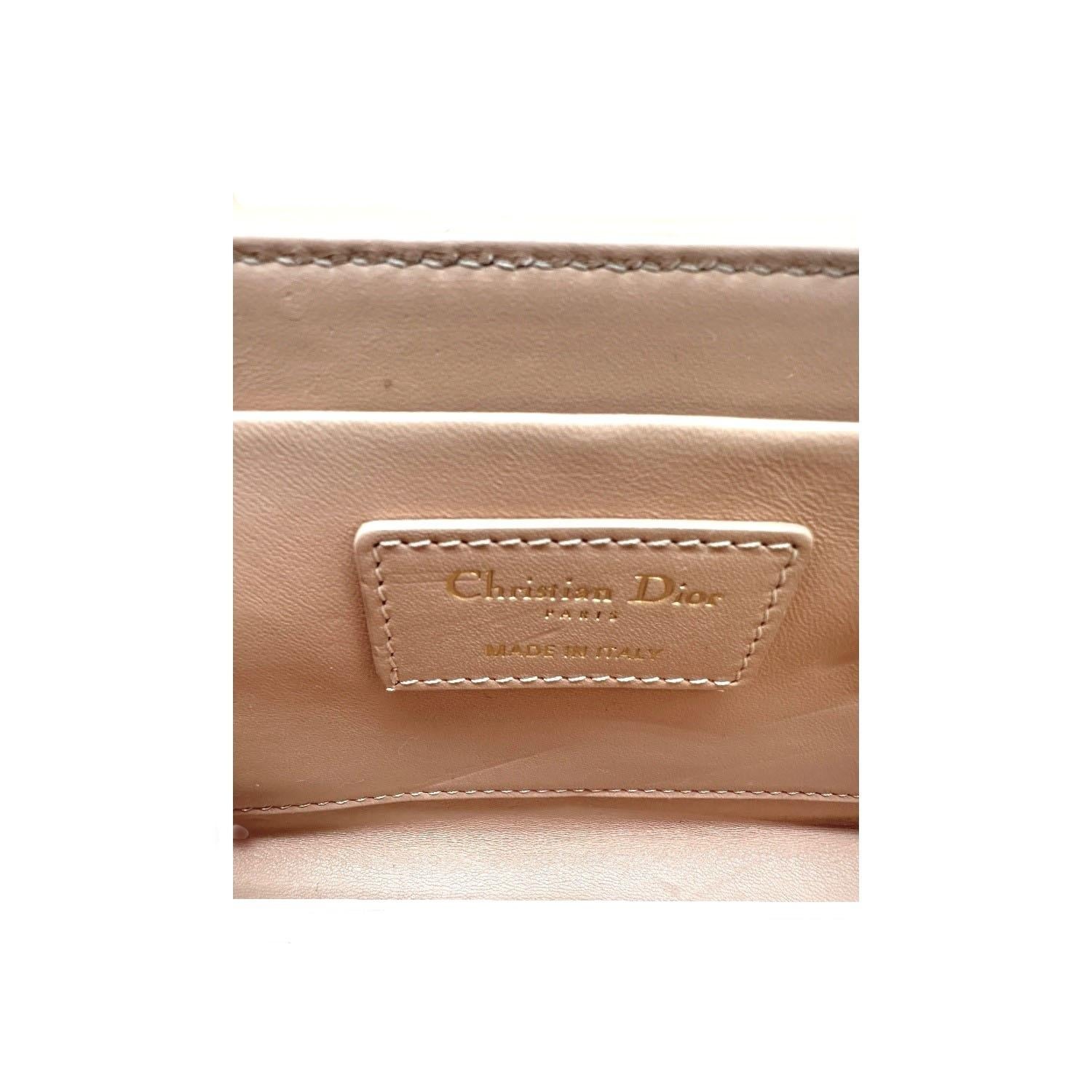 Christian Dior Rosa Montaigne Boxtasche aus Kalbsleder 30 im Angebot 4