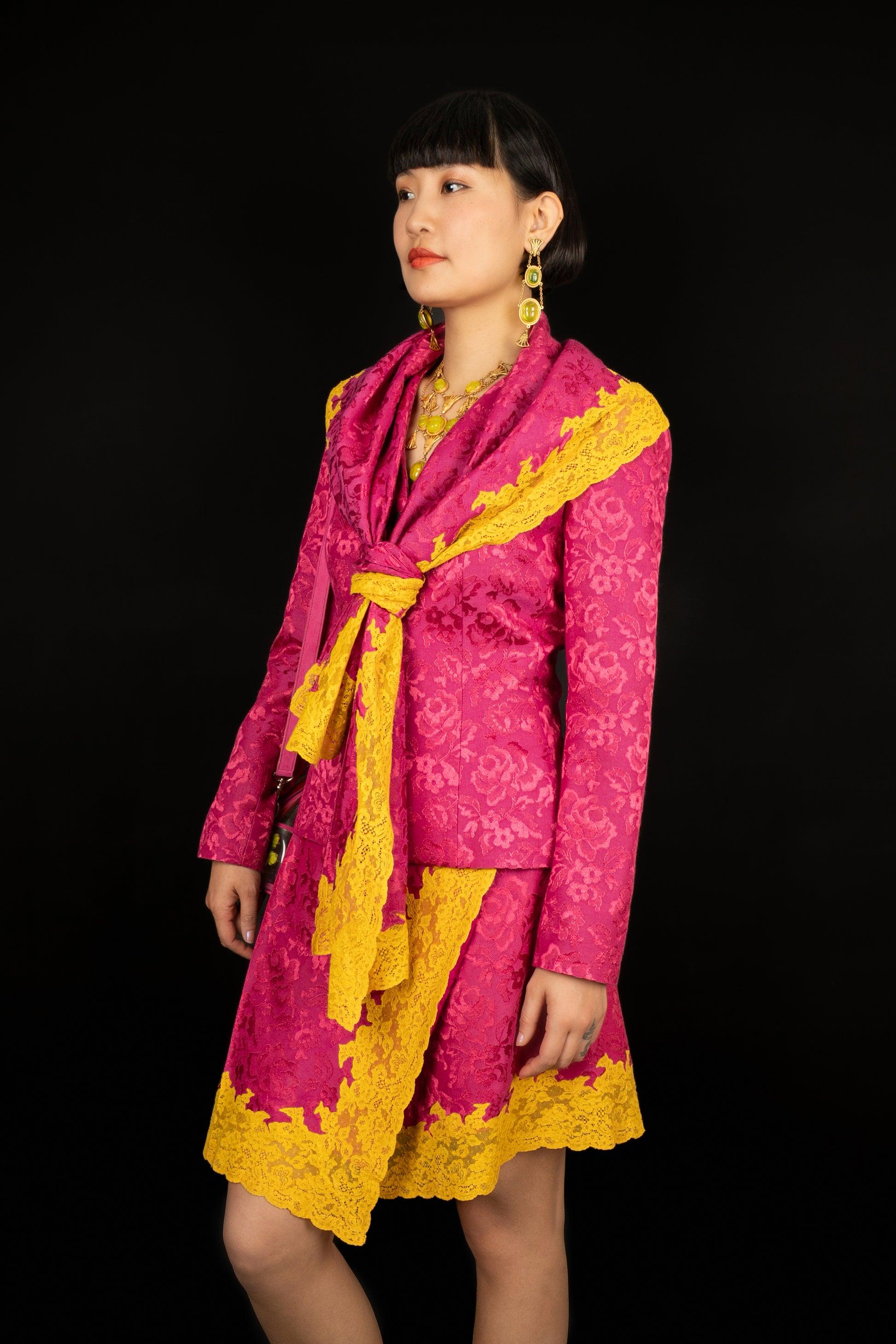 Christian Dior Pink Jacquard Set Embroidered with Yellow Lace, 1998 For Sale 5