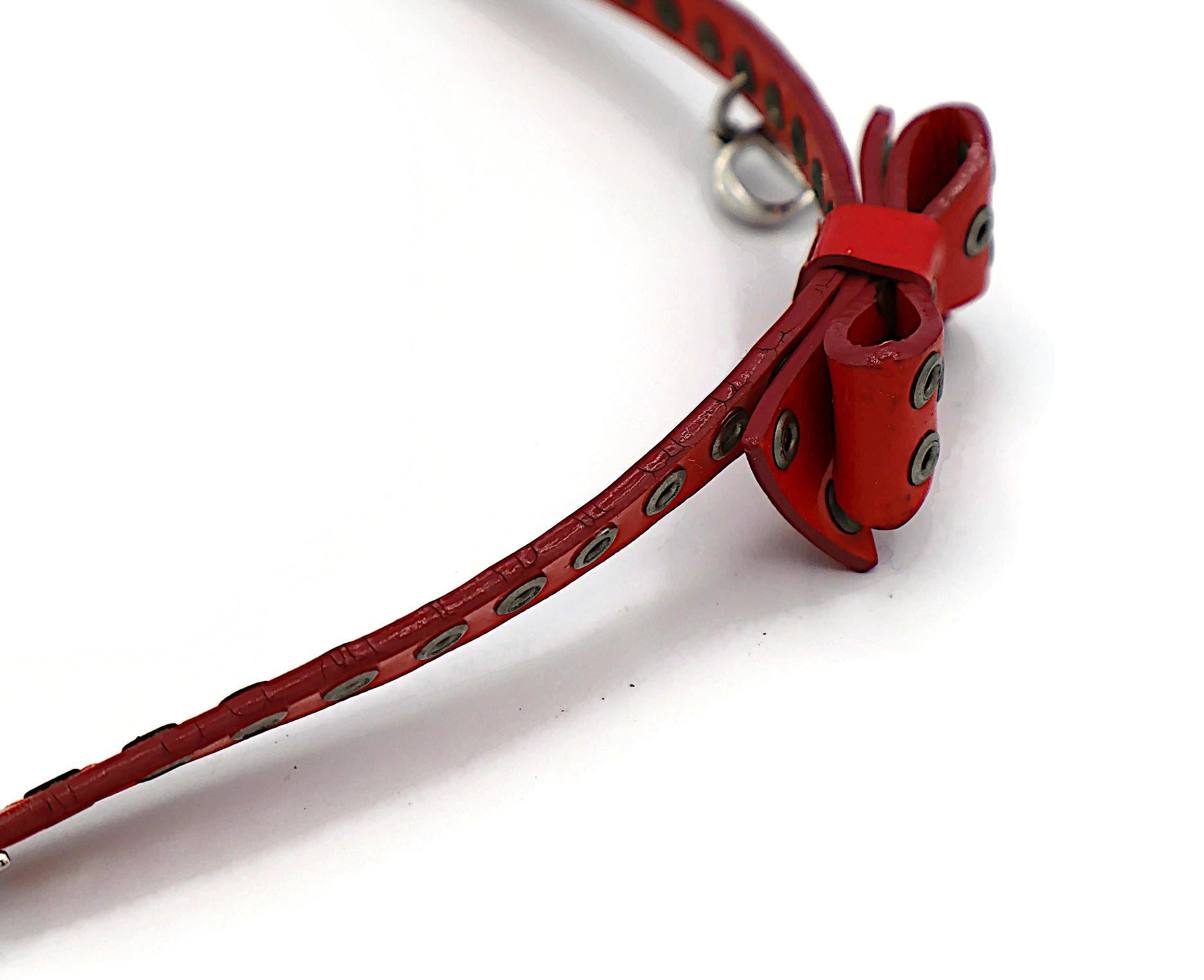 CHRISTIAN DIOR Bracelet à nœud en cuir verni rose en vente 11