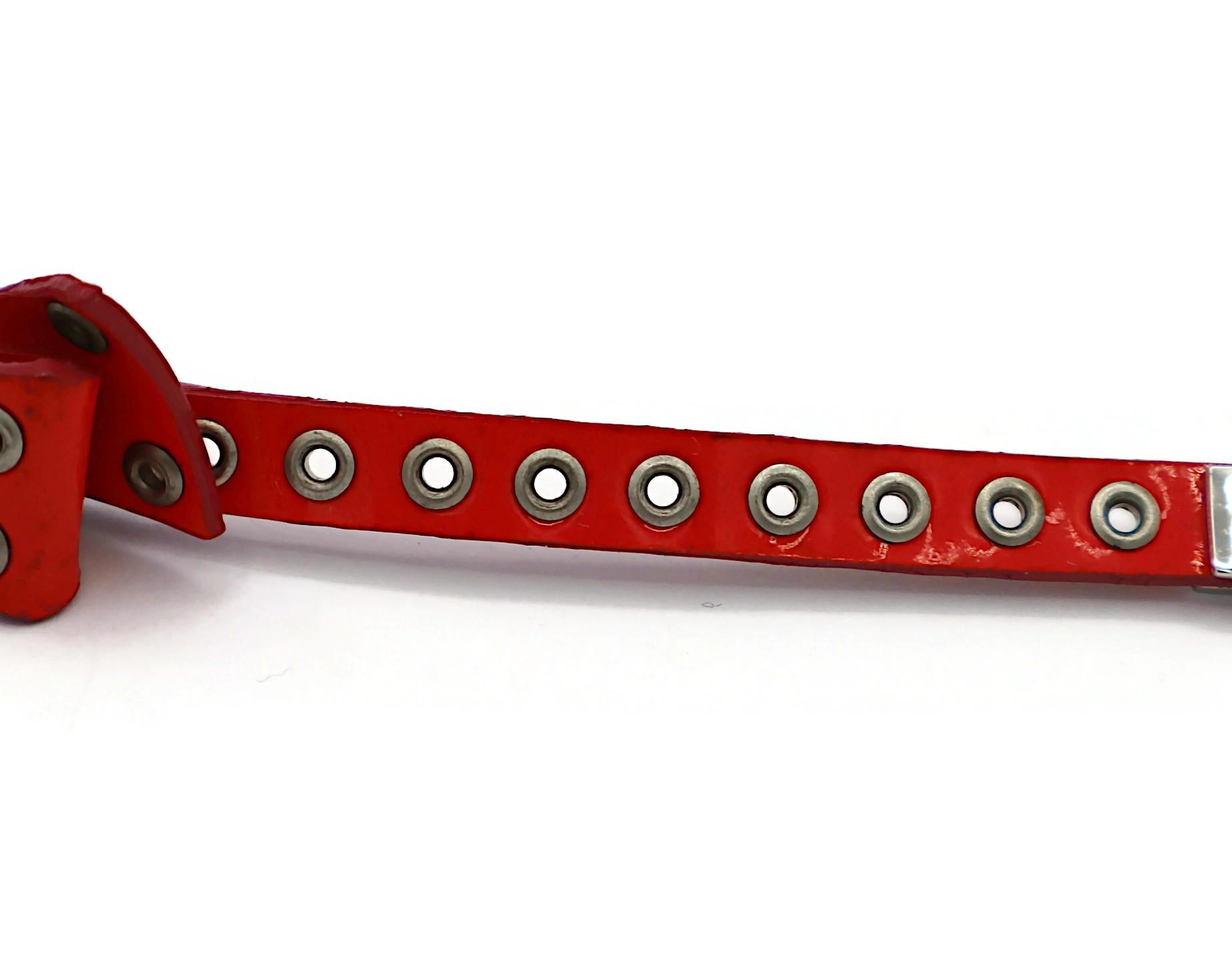 CHRISTIAN DIOR Bracelet à nœud en cuir verni rose en vente 5