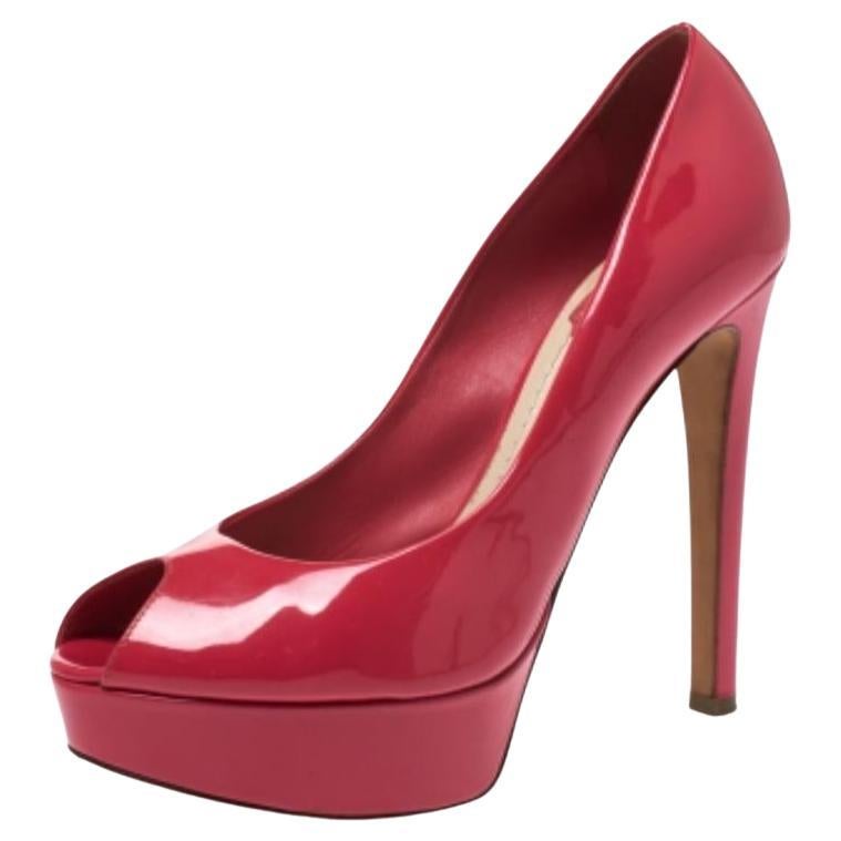 Christian Dior Rosa Lackleder Peep Toe Plateau Pumps Größe 37,5 im Angebot