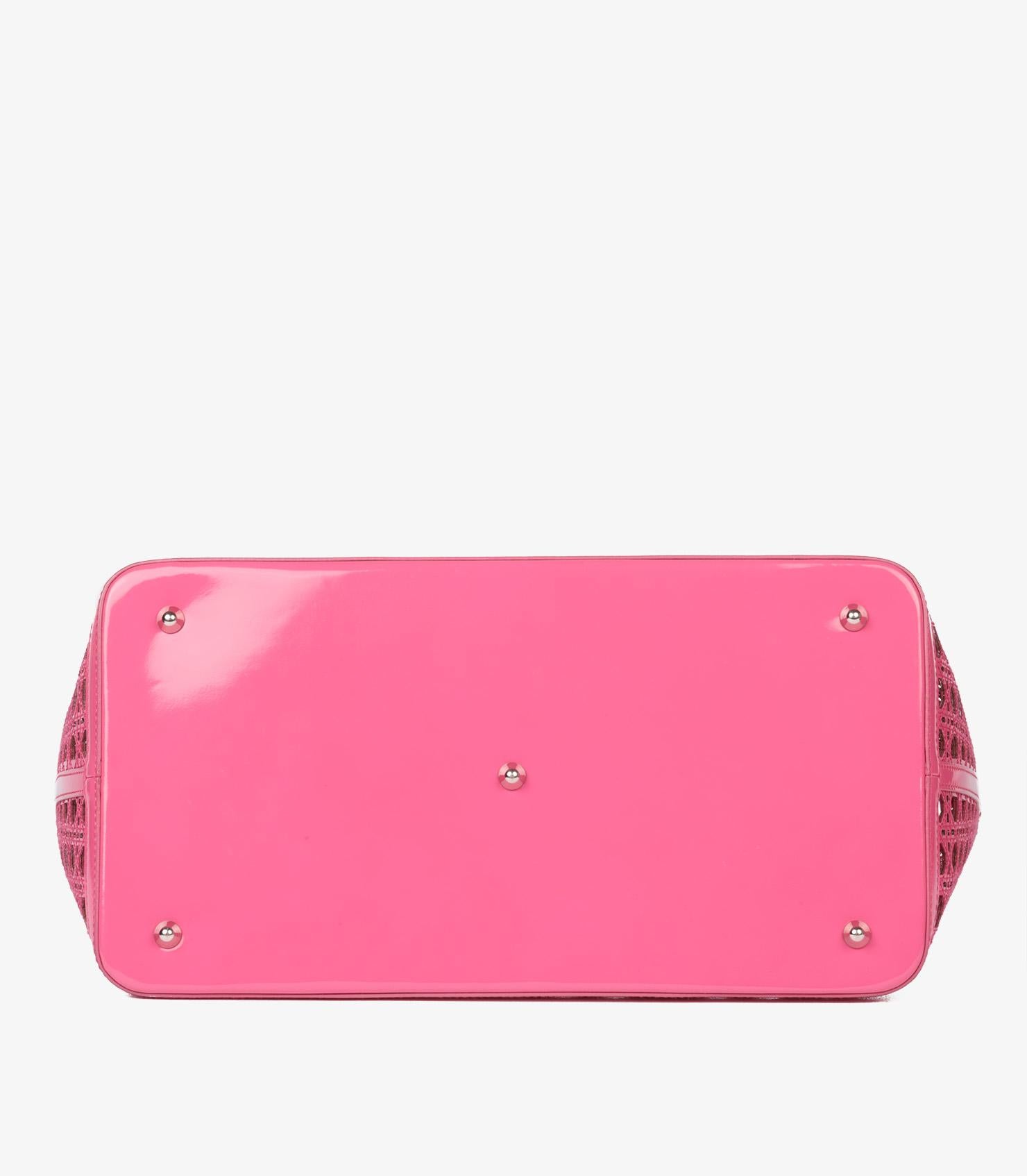 Christian Dior Rosa Perforiertes Lackleder Tote Bag im Angebot 2