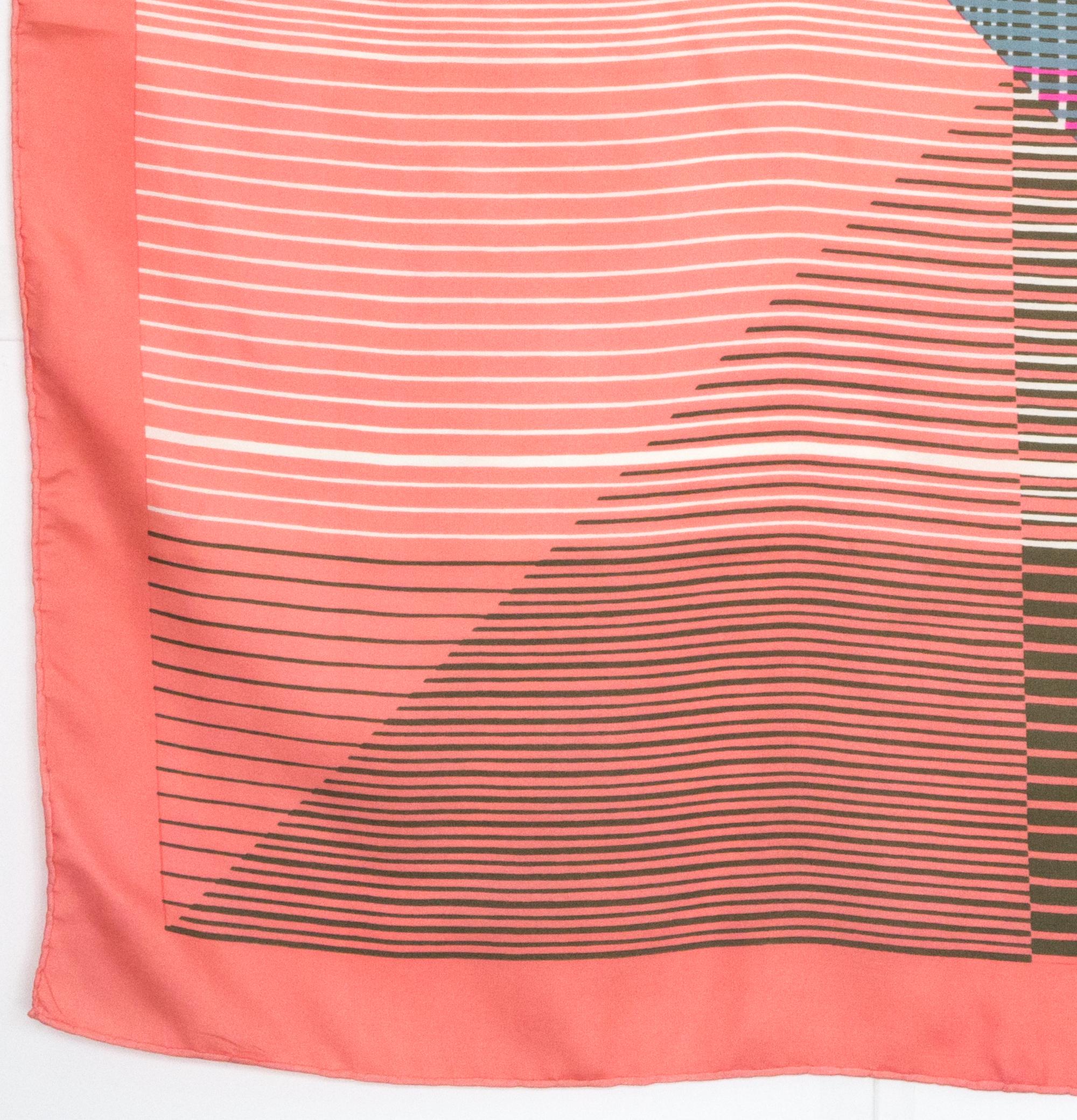 Foulard en soie rose de Christian Dior Unisexe en vente