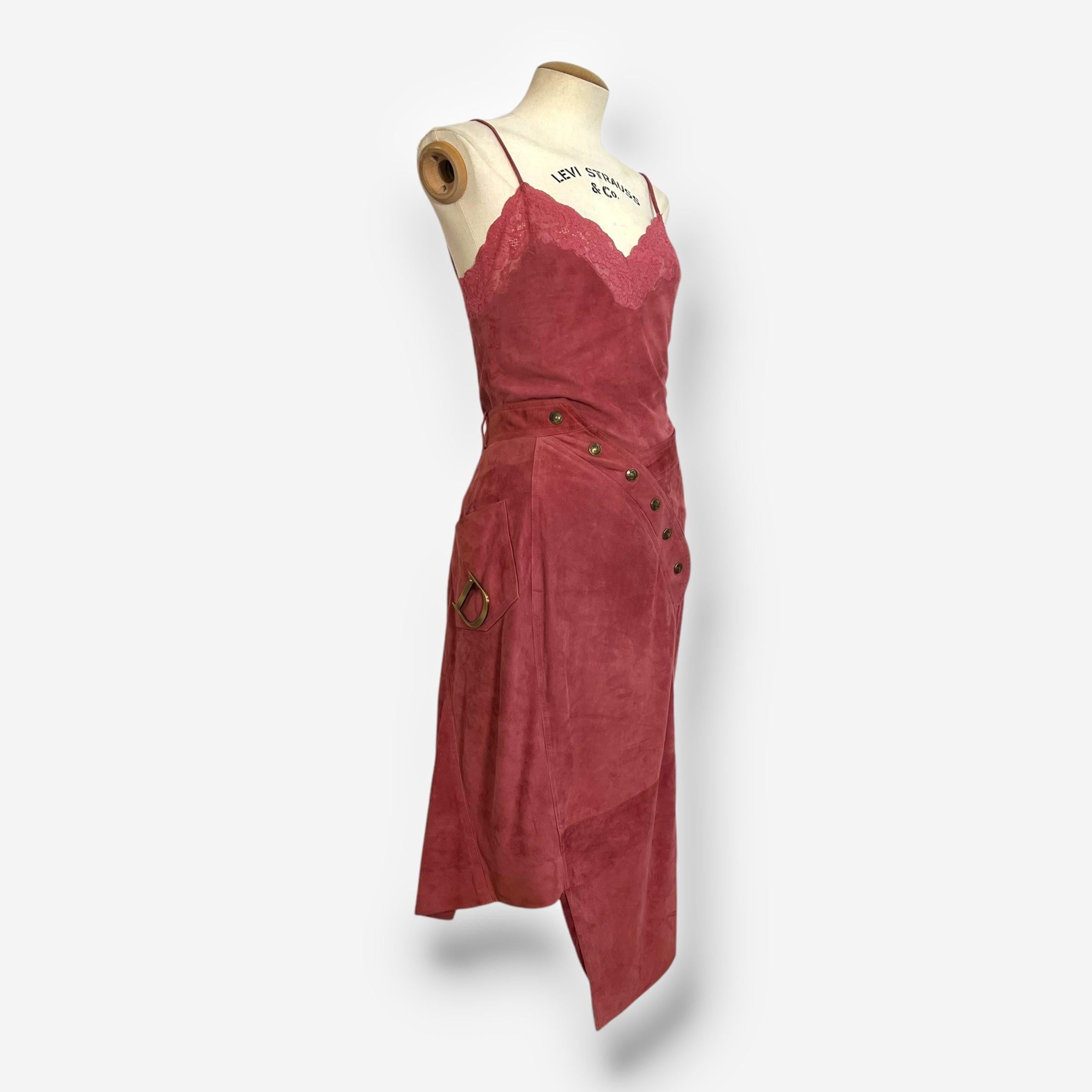 Christian Dior Set due pezzi in pizzo e camoscio rosa, Autunno/Inverno 2000 in vendita 7