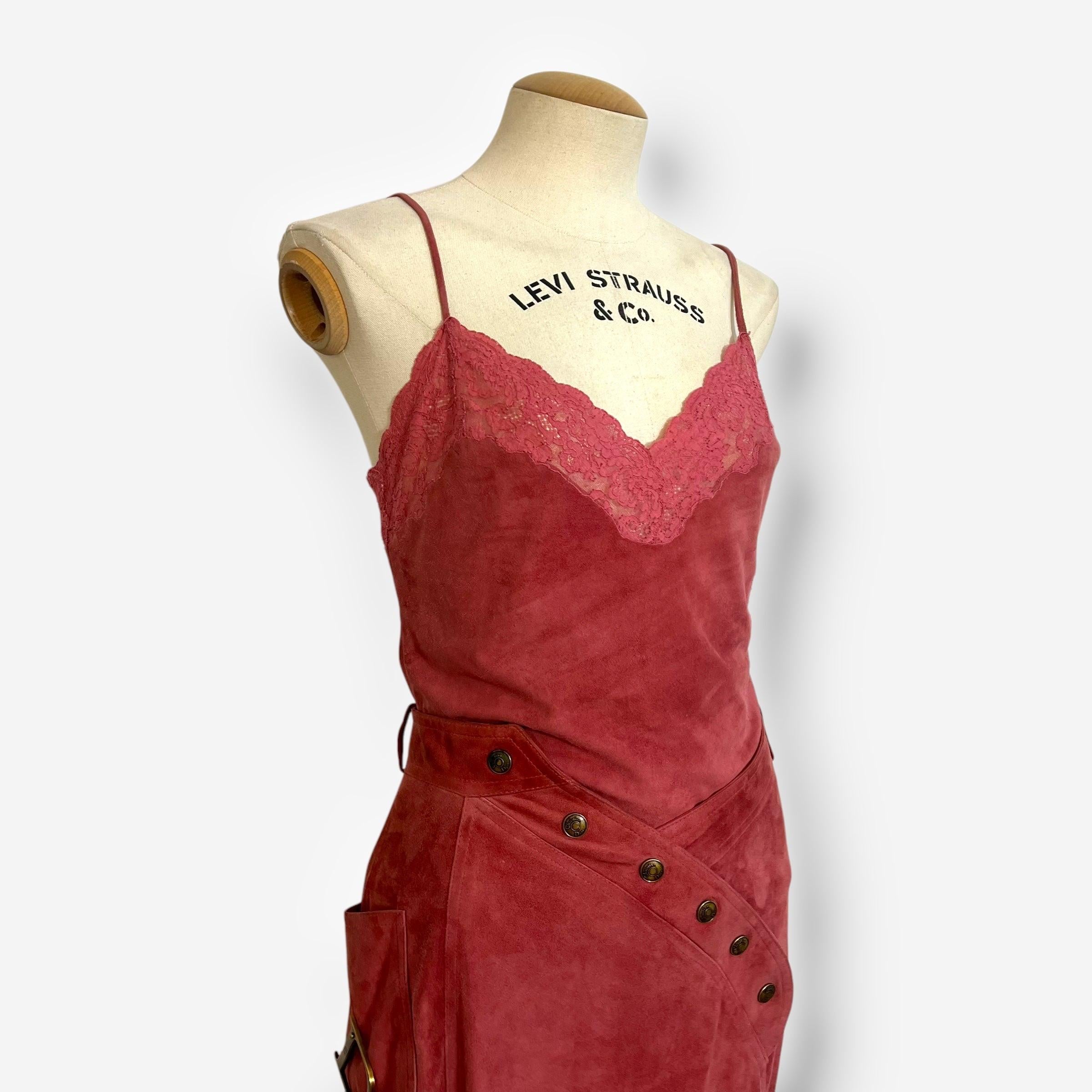 Christian Dior Set due pezzi in pizzo e camoscio rosa, Autunno/Inverno 2000 in vendita 2