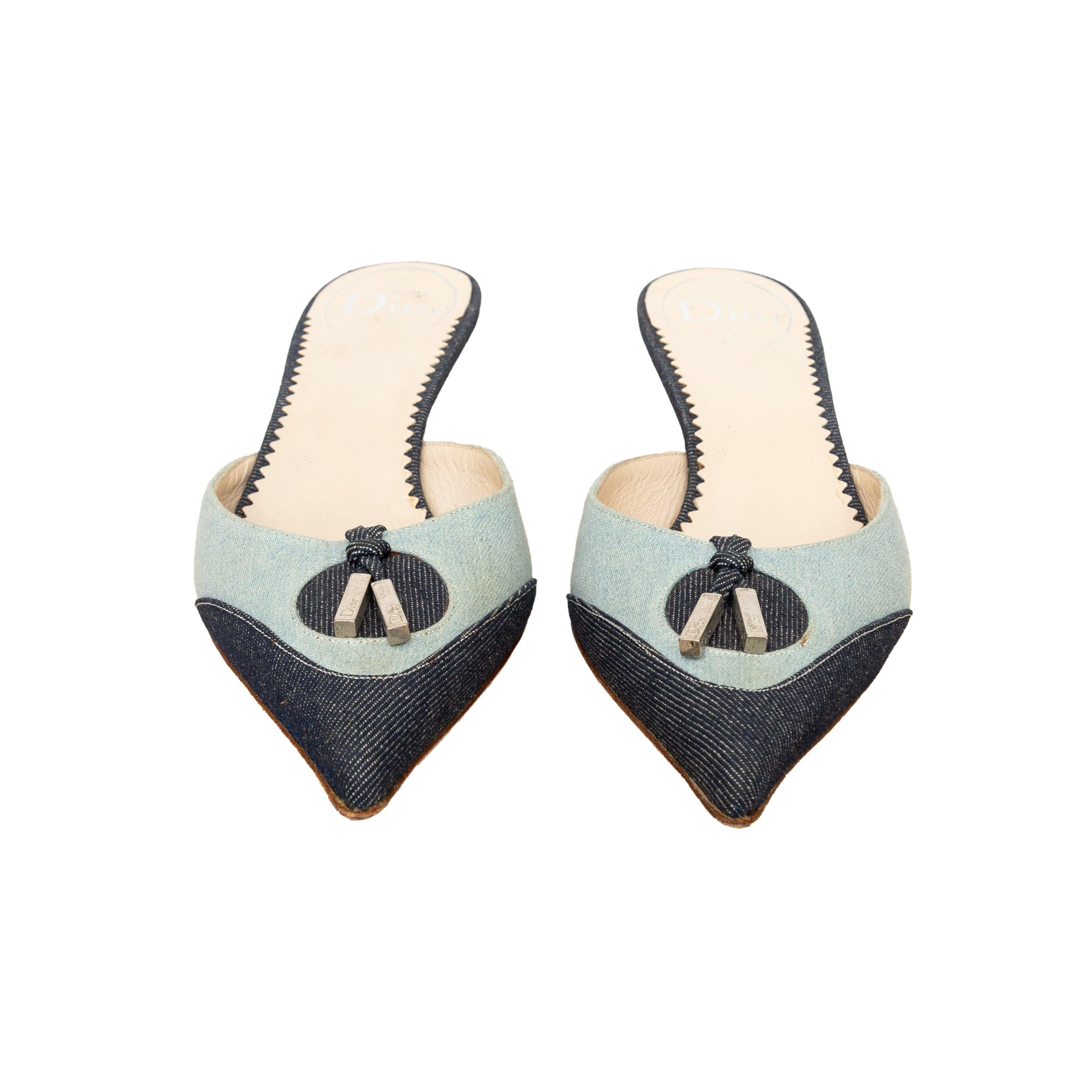 Christian Dior Pointed Toe Denim Kitten Heel - '00s In Good Condition In Milano, IT