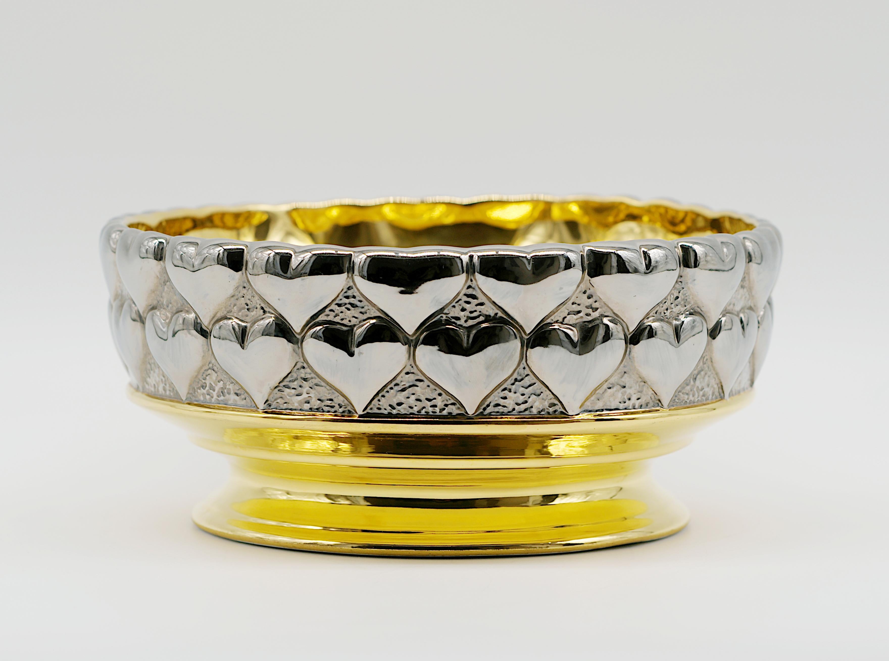 Français Centre de table en porcelaine pour coupe de fruits Christian DIOR, années 1980 en vente