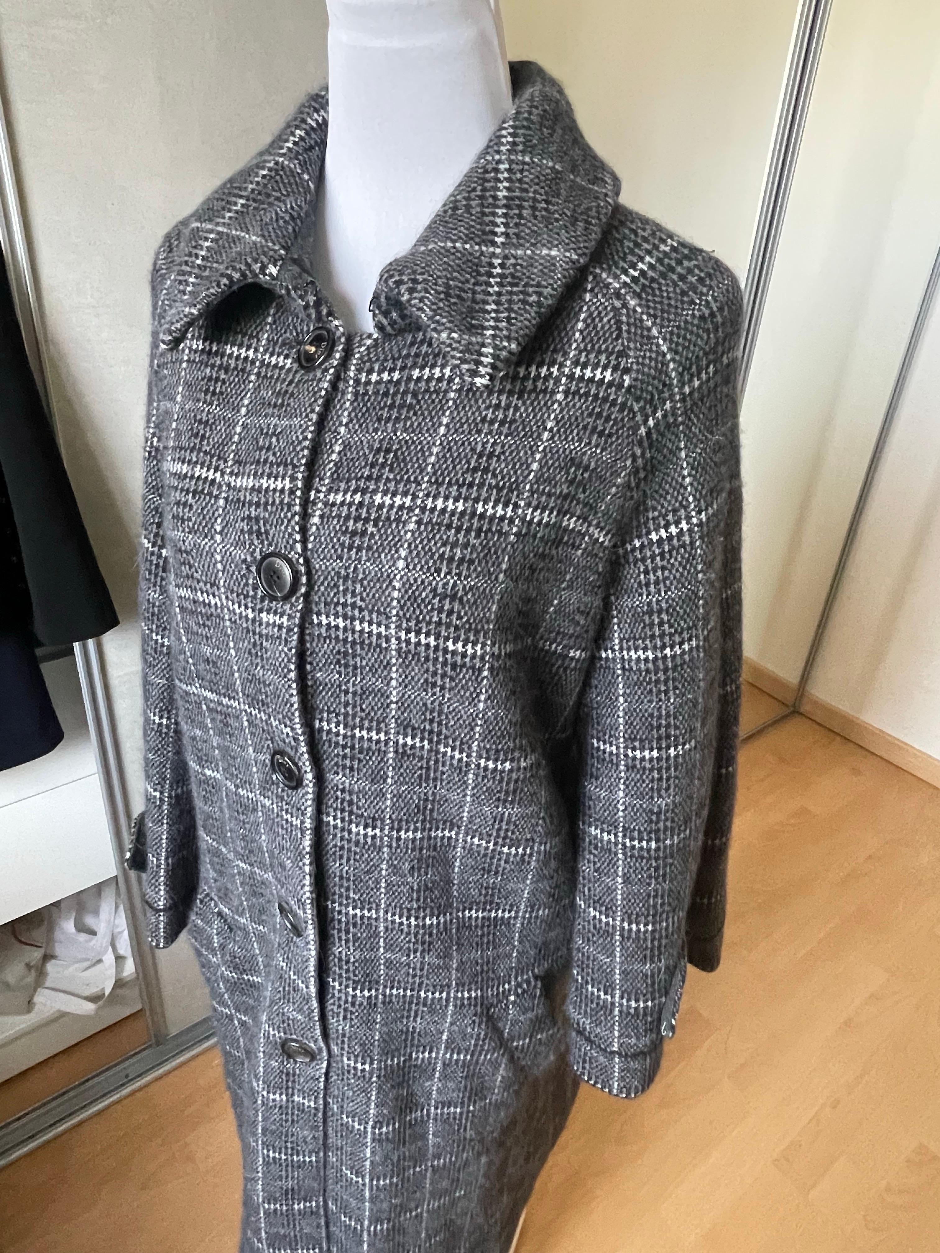 CHRISTIAN DIOR. Prince of Wales coat en venta 2