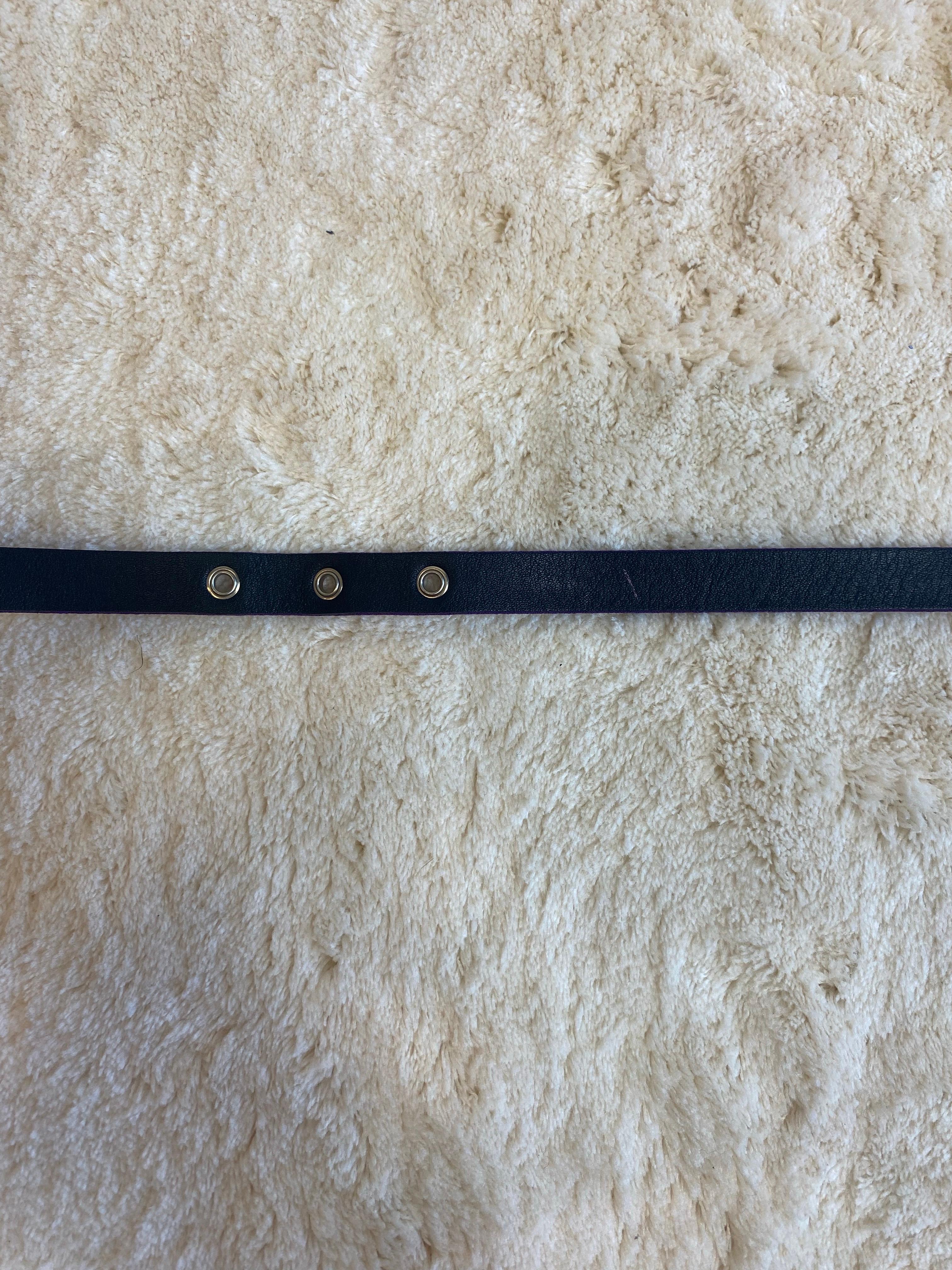Ceinture violette Christian Dior. en vente 3