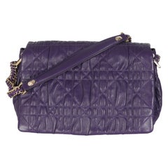 Christian Dior - Sac à rabat Delidior en cuir d'agneau violet froncé