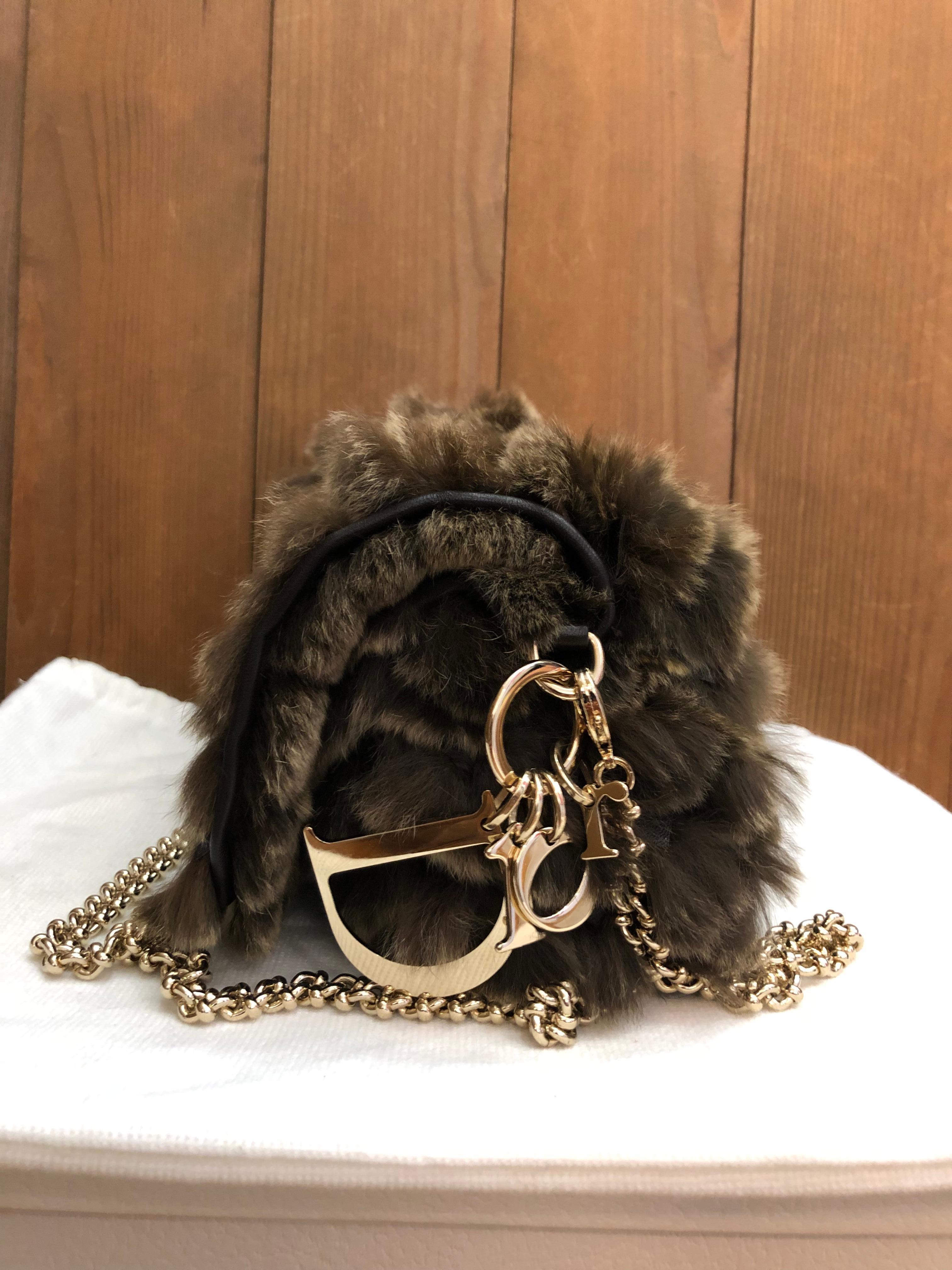 Women's or Men's CHRISTIAN DIOR Rabbit Fur Chain Bag Brown Gray For Sale