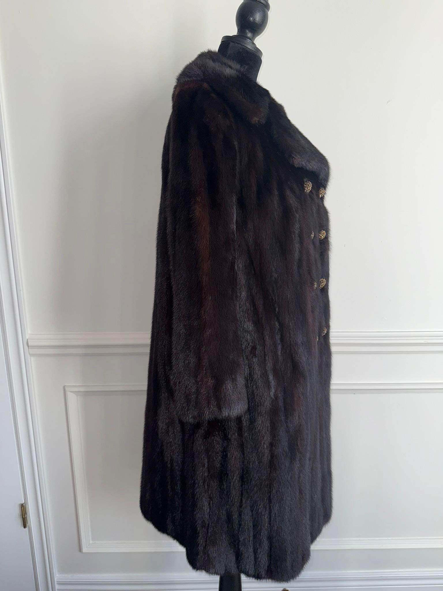 Manteau en fourrure de vison de Christian Dior à col cranté taille 10 M en vente 8