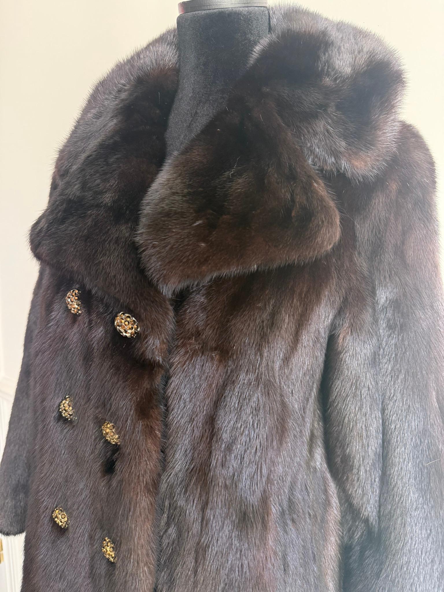 Manteau en fourrure de vison de Christian Dior à col cranté taille 10 M en vente 2