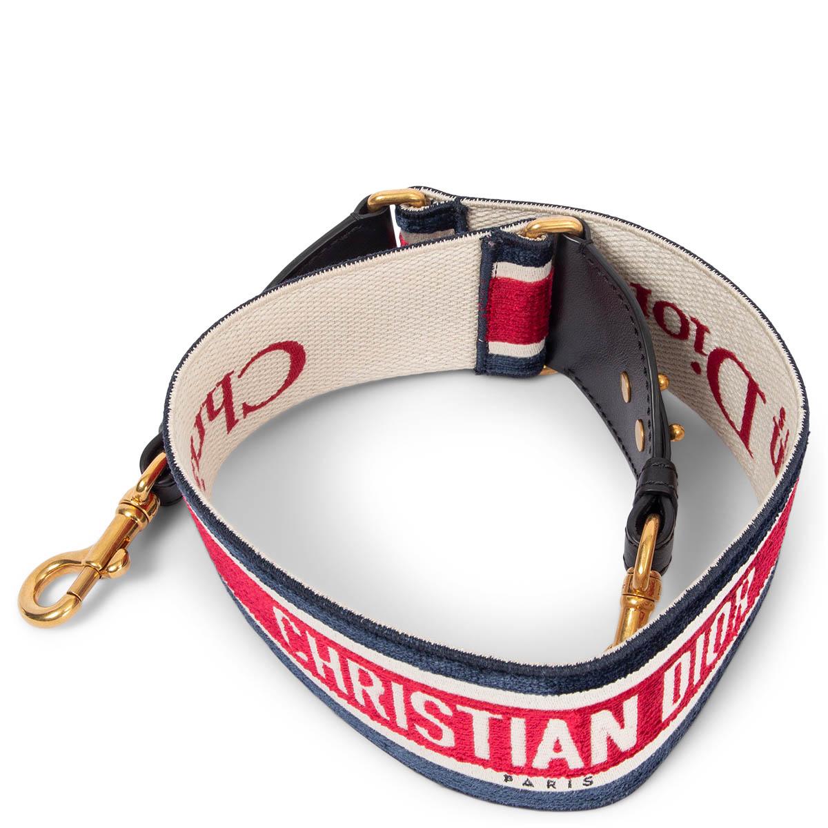 100% authentic Christian Dior bag strap in red, navy and off-white velvet and canvas featuring gold-tone clasps with black leather trimming. Has been carried and is in excellent condition. 

2021 Fall/Winter

Measurements
Width	6.5cm