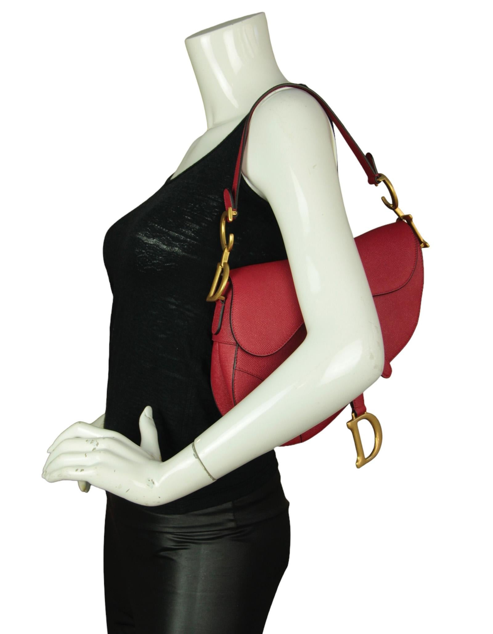 Christian Dior Bolso rojo de piel de becerro con correa Marrón en venta